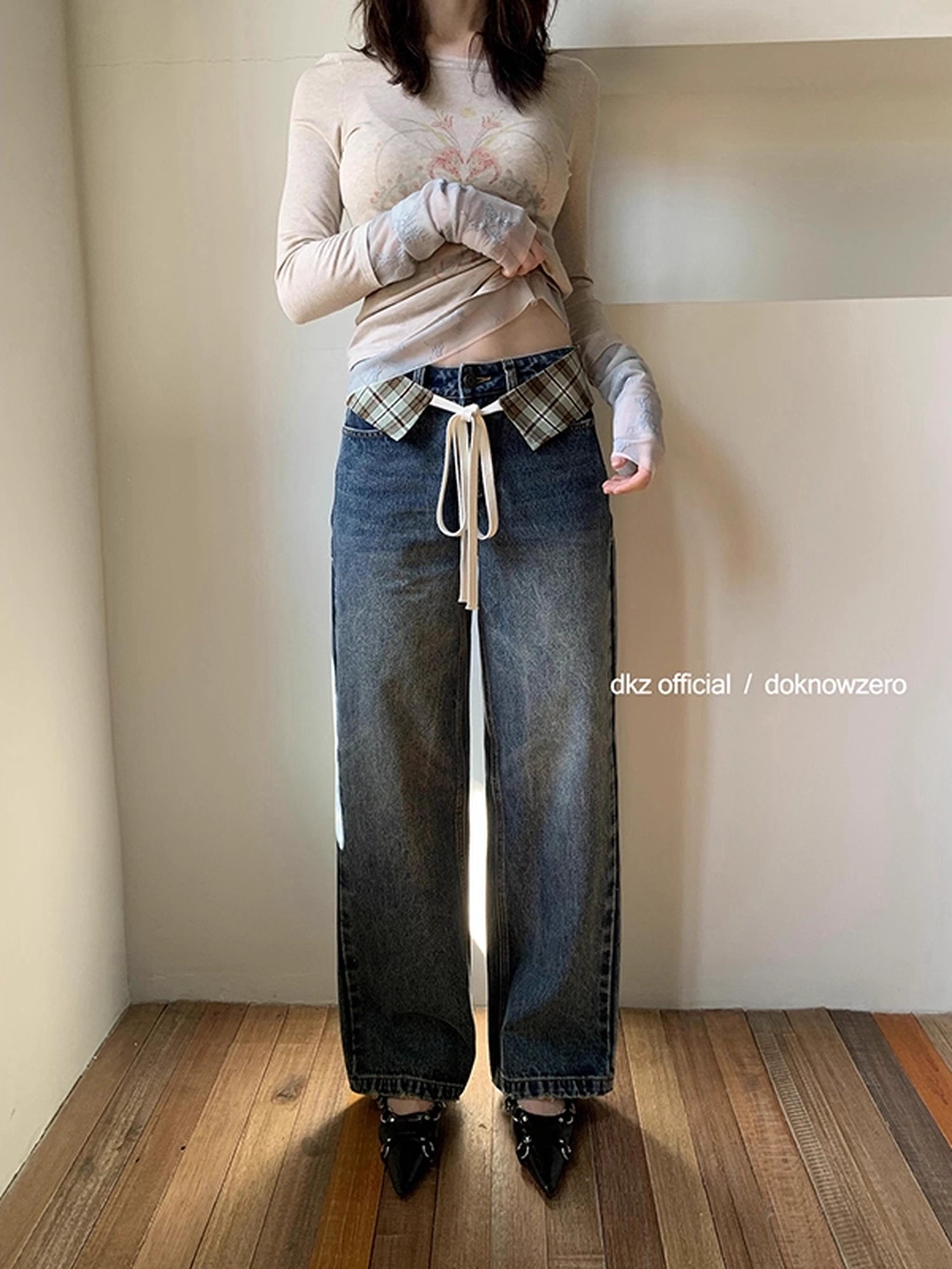 DKZ_OFFICIAL_Blue_Two_Way_Detachable_Belt_Straight_Leg_Jeans_MISSTT