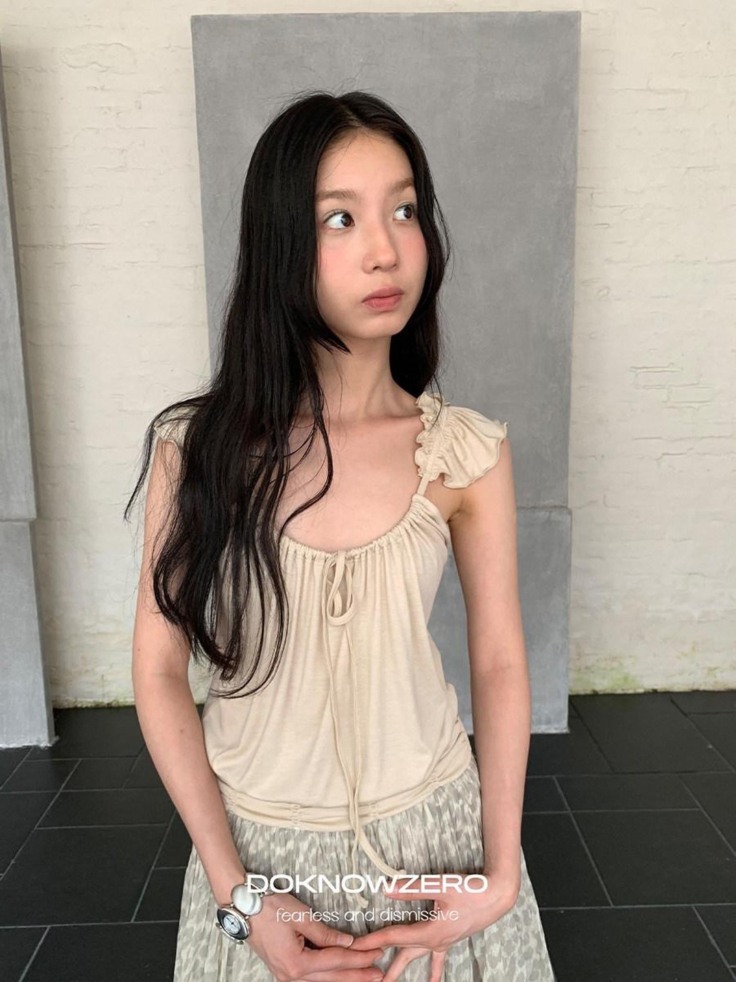 DKZ OFFICIAL Camel Ruffle Pleated Cropped Strappy Straight Women&