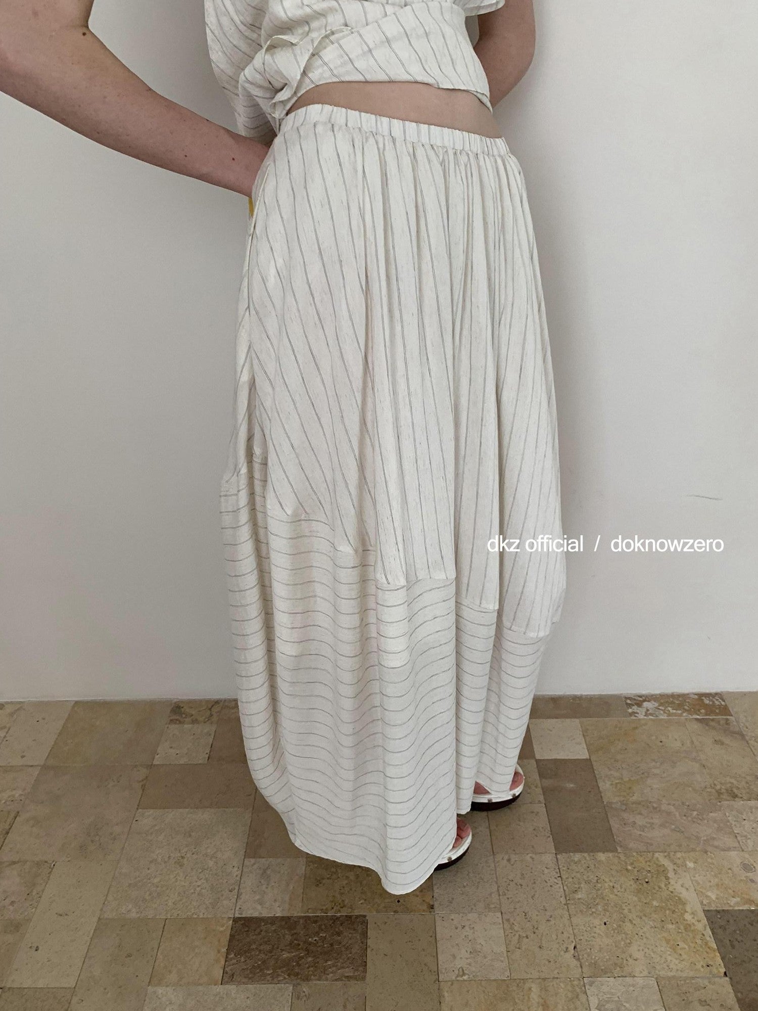 DKZ OFFICIAL Camel Striped Asymmetrical Women&