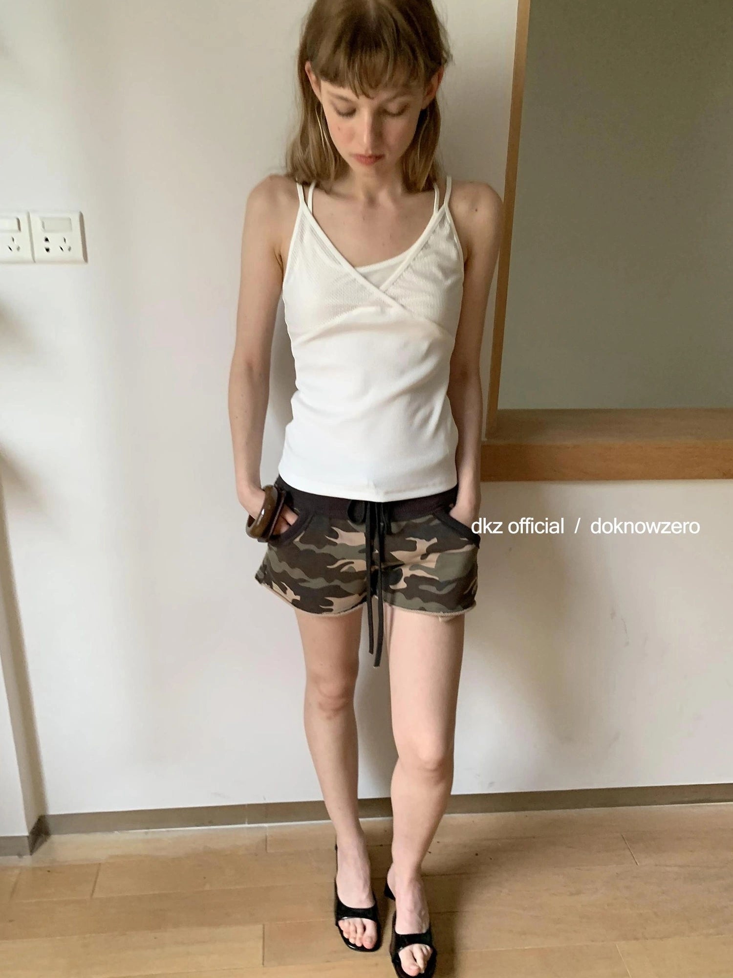 DKZ OFFICIAL Camouflage Embroidered Letter Print Denim Shorts