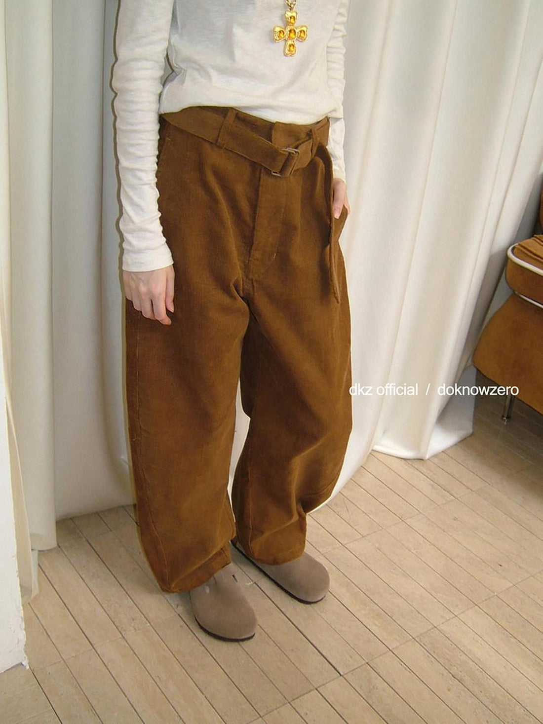 DKZ OFFICIAL Caramel Corduroy Belted Curved Leg Pocket Women&