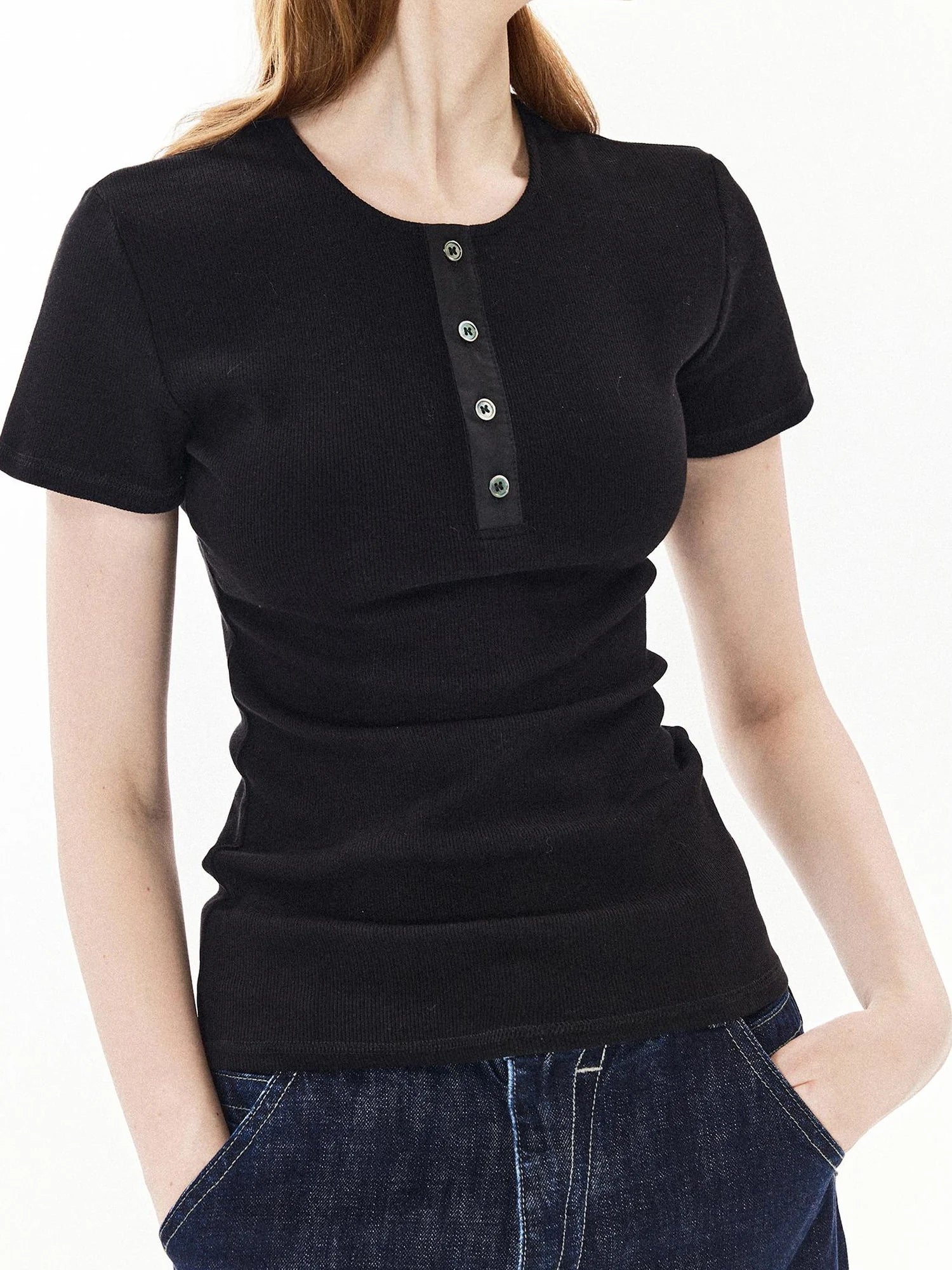 DKZ OFFICIAL Classic Henley Neck Women&