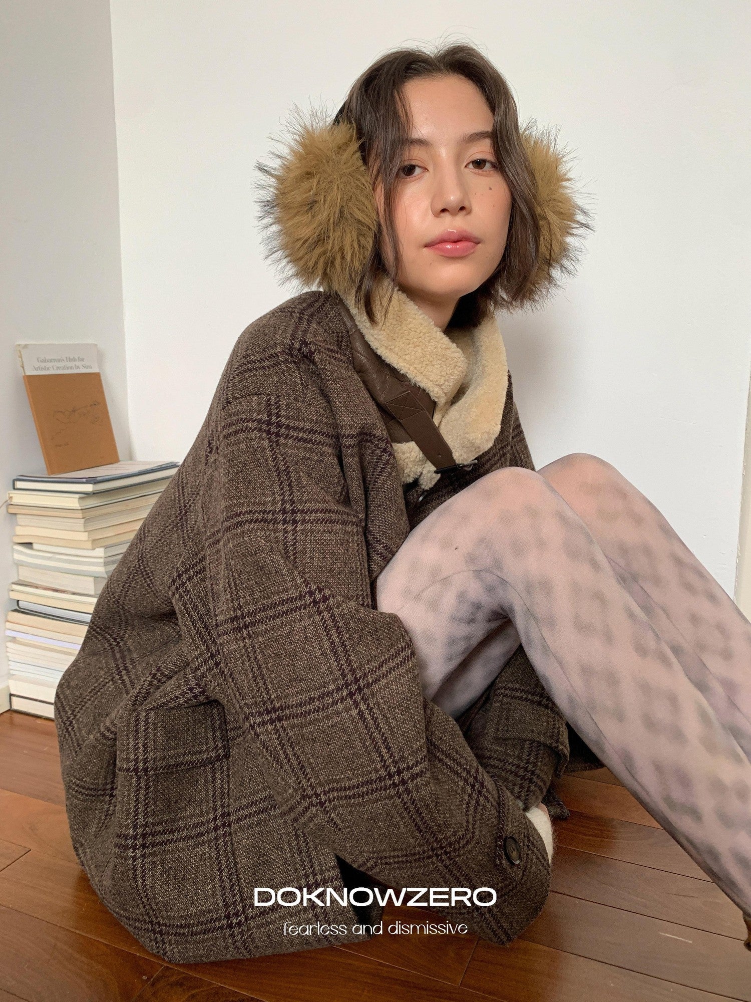 DKZ OFFICIAL Coffee Fur Collar Vintage Plaid Loose Women&