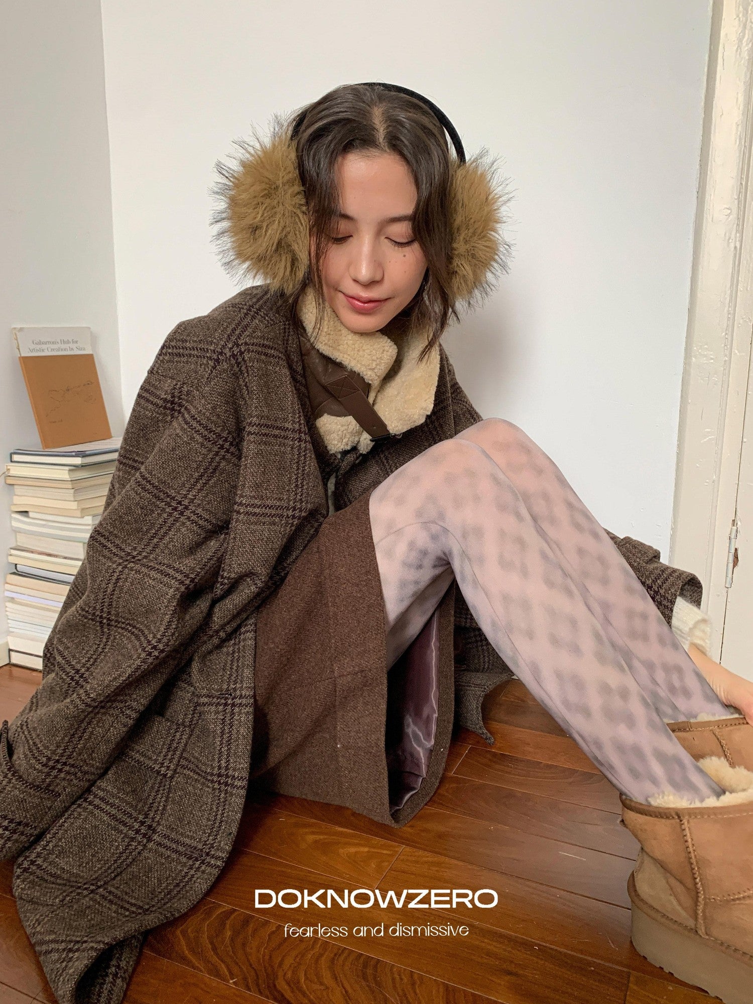 DKZ OFFICIAL Coffee Fur Collar Vintage Plaid Loose Women&