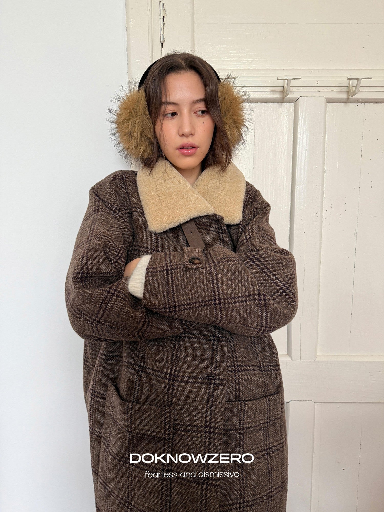 DKZ OFFICIAL Coffee Fur Collar Vintage Plaid Loose Women&