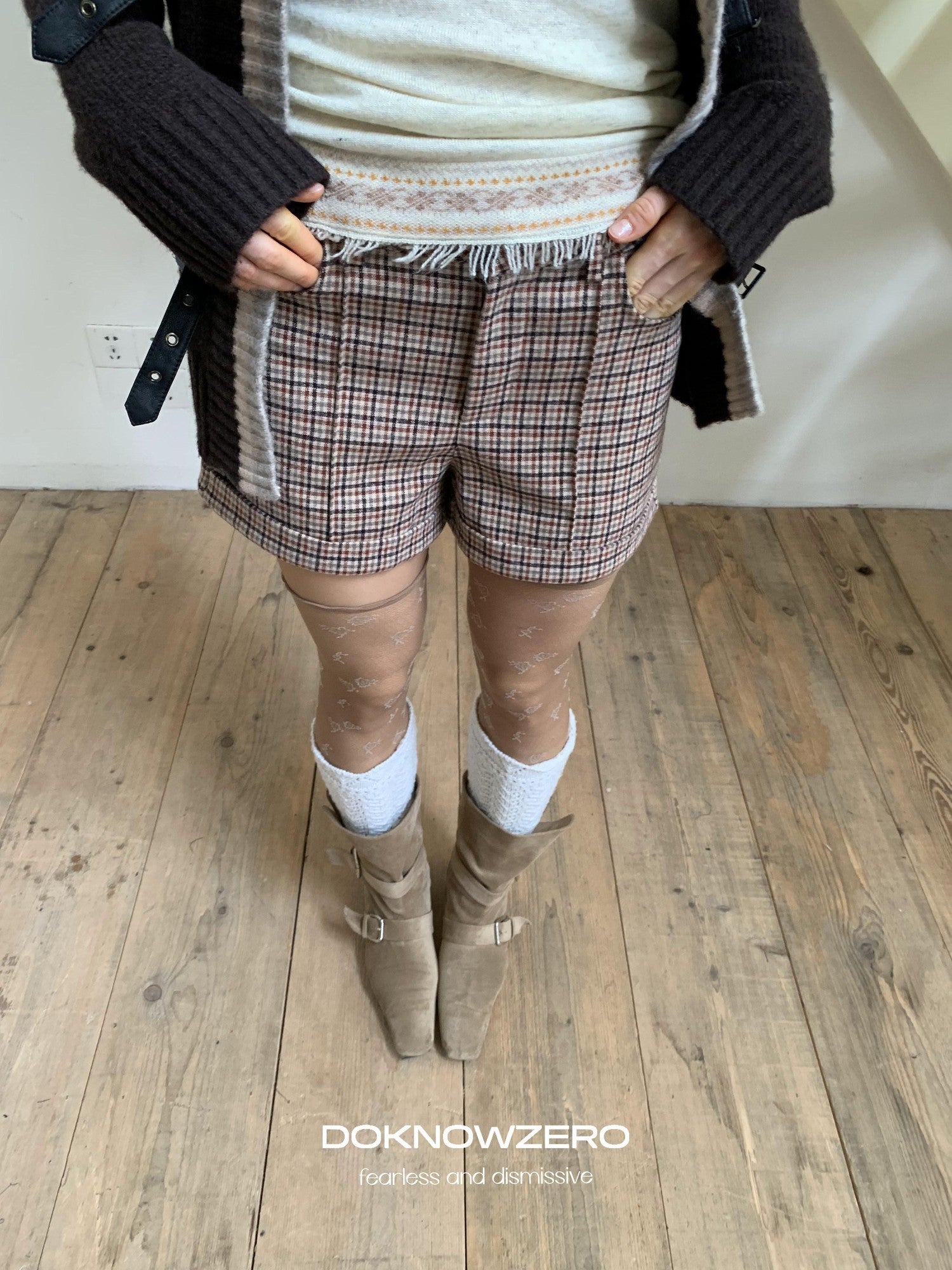 DKZ OFFICIAL Coffee Plaid Zip Pocket Straight Women&