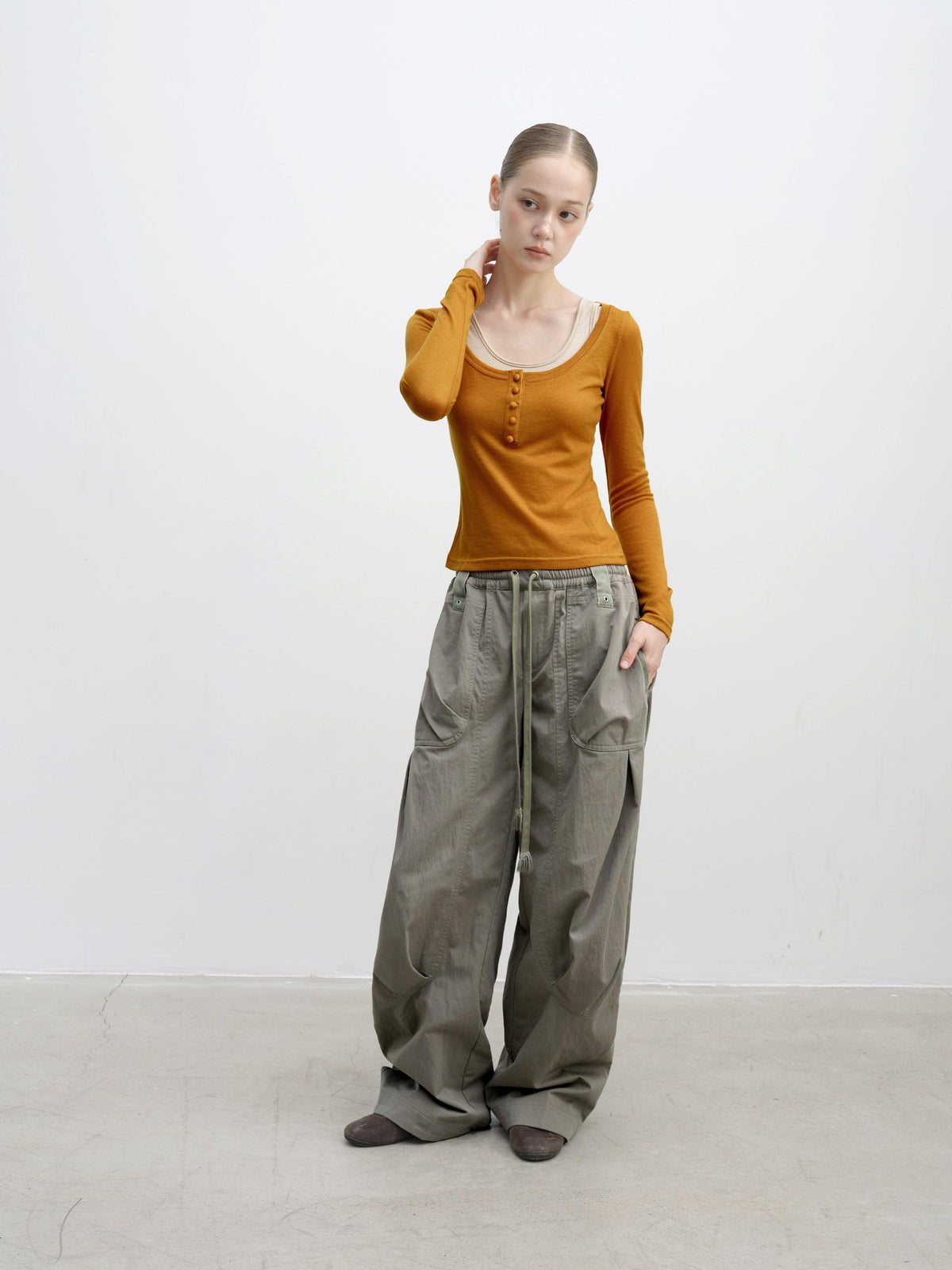 DKZ OFFICIAL Color Block Patchwork Fake Two Piece U Neck Women&