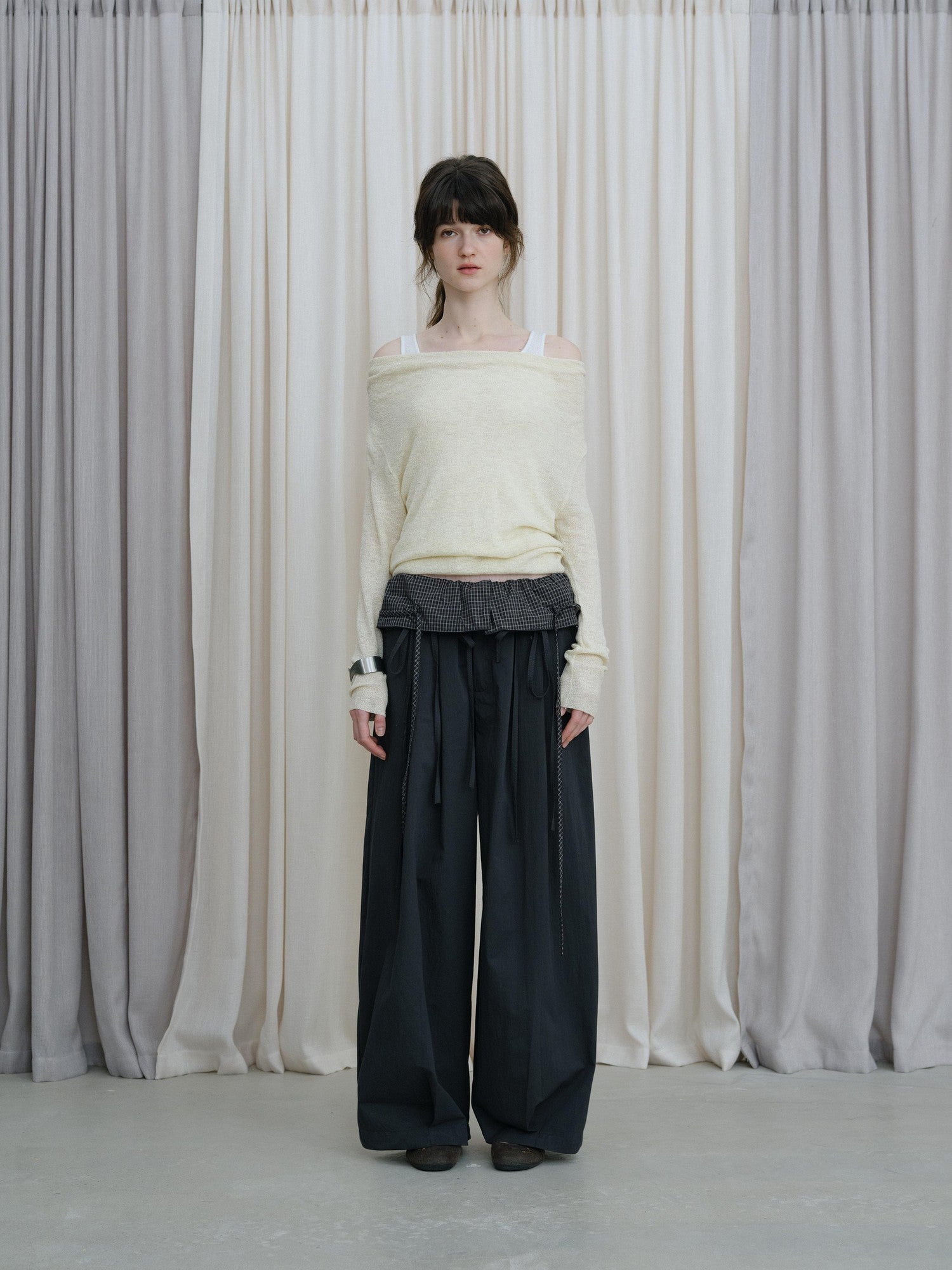 DKZ OFFICIAL Colorblock Faux Layered Drape Neck Women&
