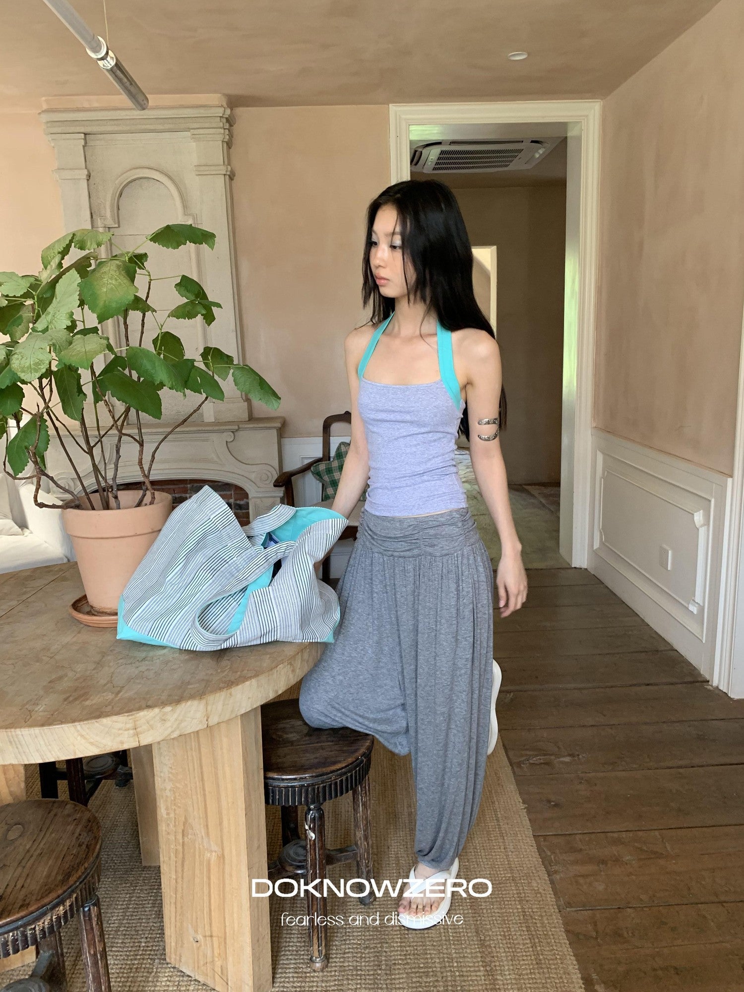 DKZ OFFICIAL Colorblock Halter Webbing Strap Square Neck Slim Women&