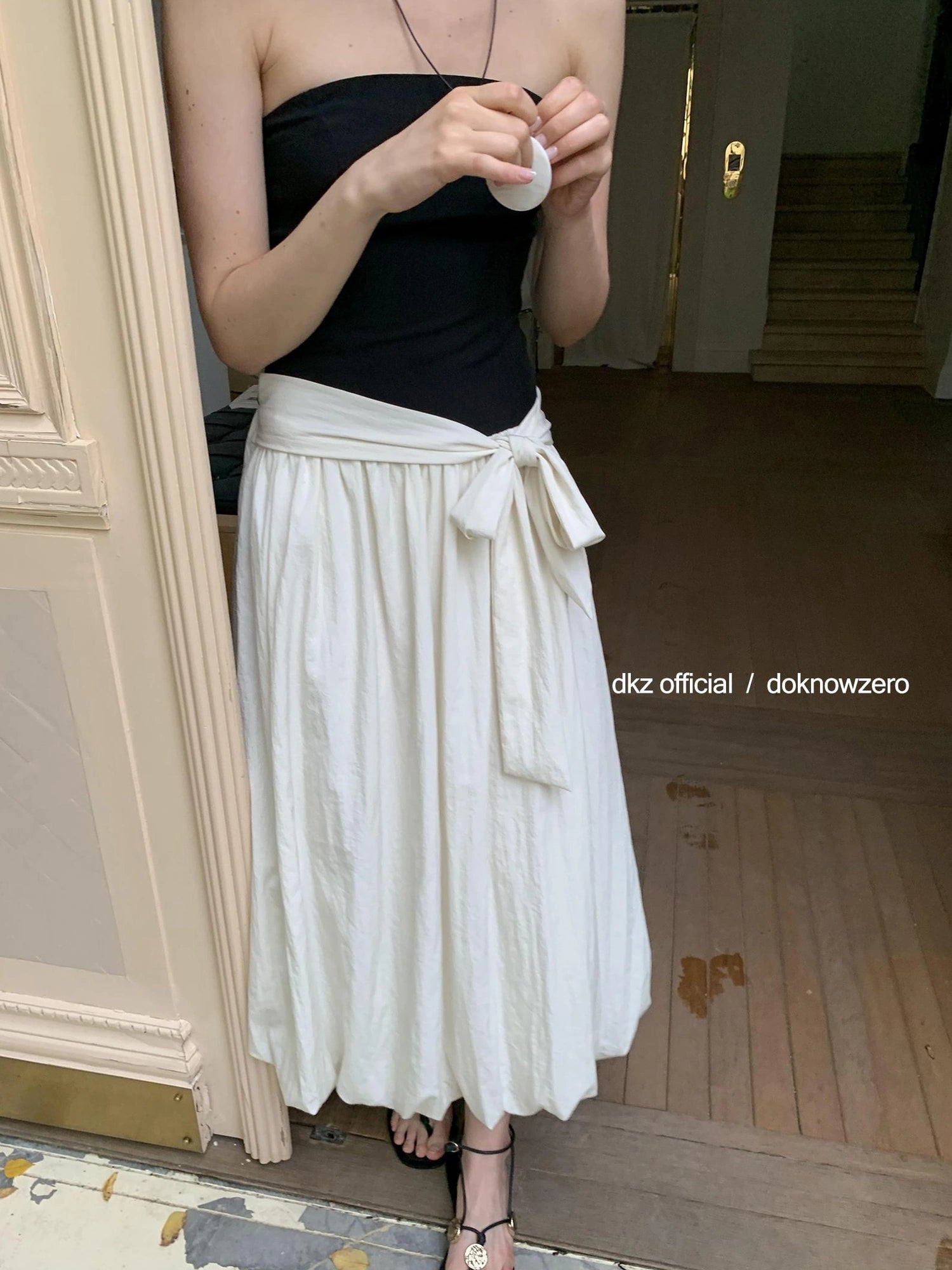 DKZ OFFICIAL Contrast Splicing Peplum Bustier Midi Dress