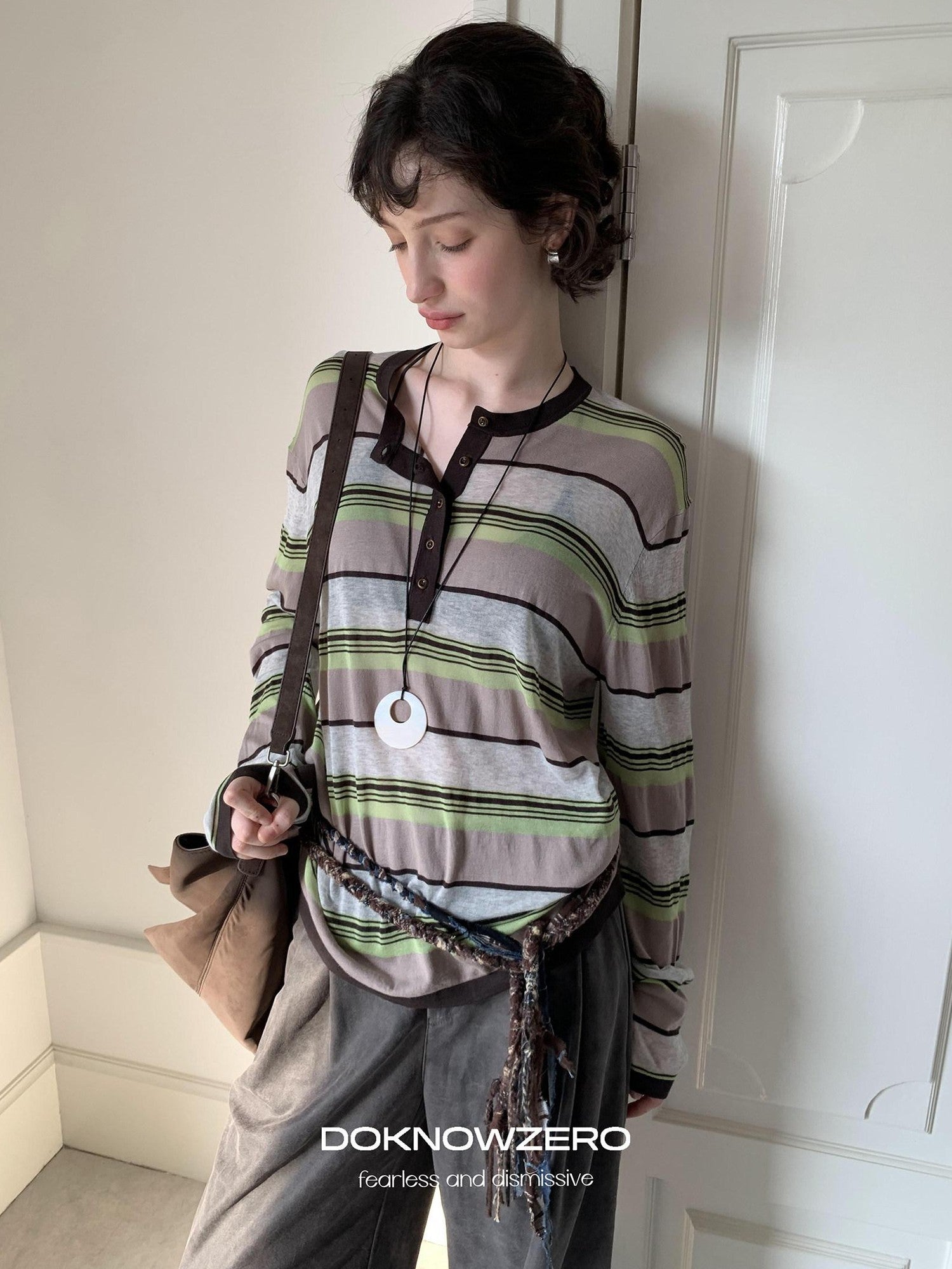 DKZ OFFICIAL Contrast Stripe Henley Vintage Women&