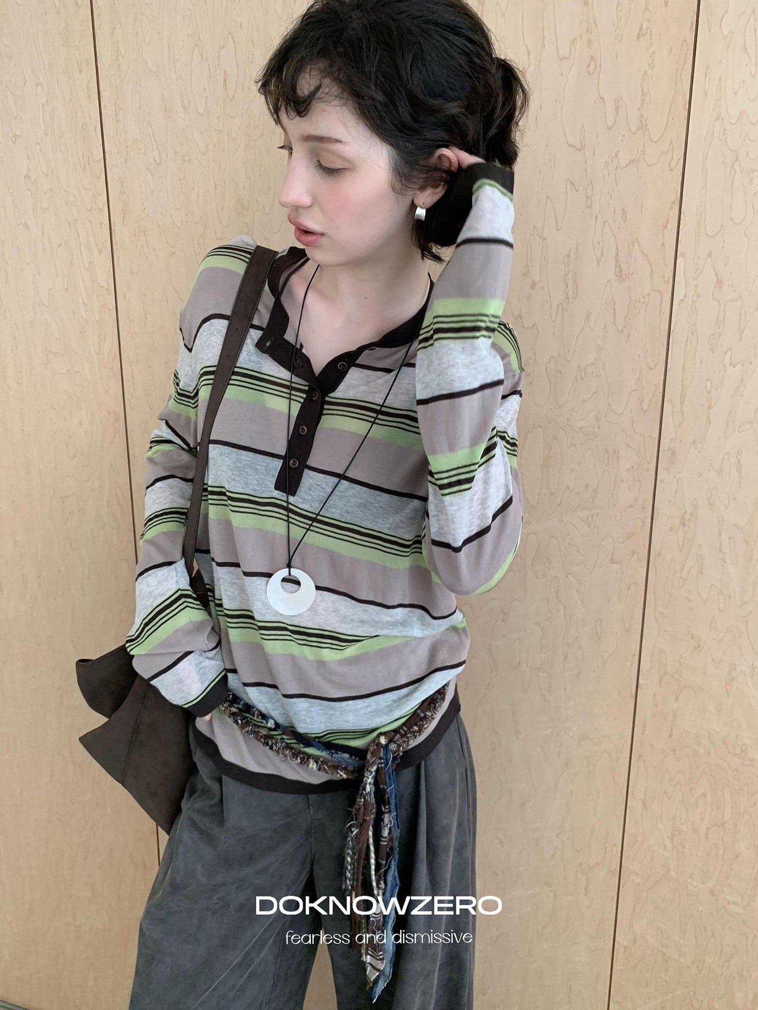 DKZ OFFICIAL Contrast Stripe Henley Vintage Women&