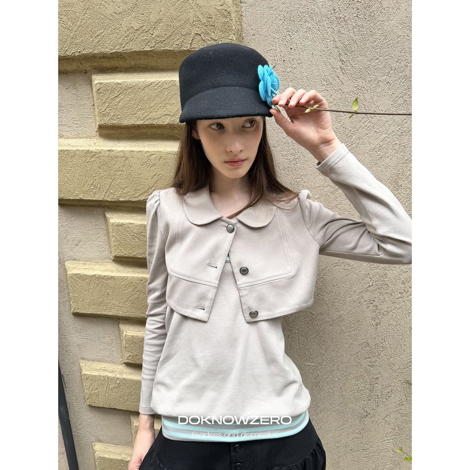 DKZ_OFFICIAL_Cropped_Doll_Collar_Striped_Two_Piece_Women&