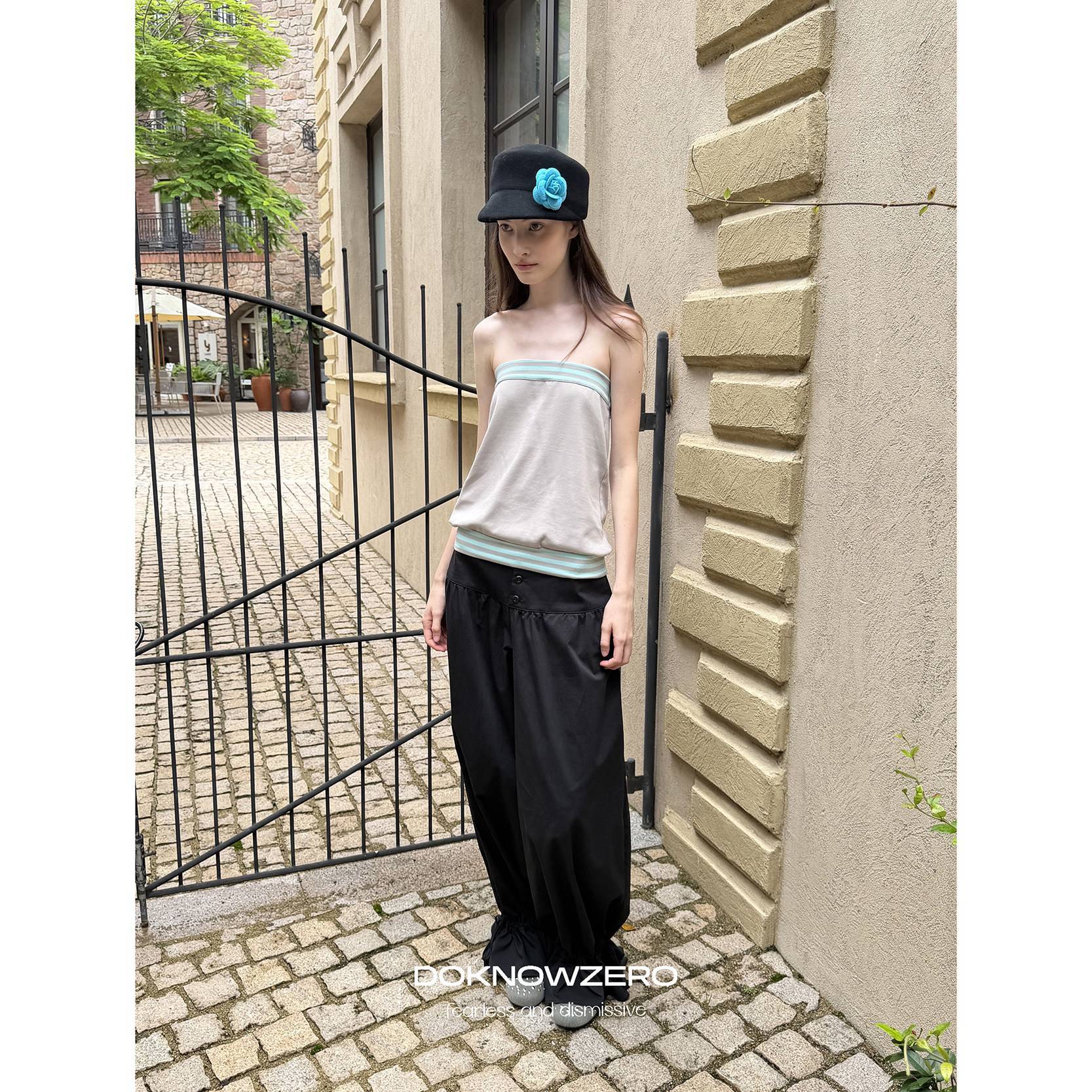 DKZ_OFFICIAL_Cropped_Doll_Collar_Striped_Two_Piece_Women&