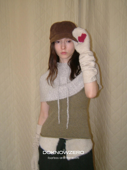 DKZ OFFICIAL Cropped Knit Hooded Layering Vest