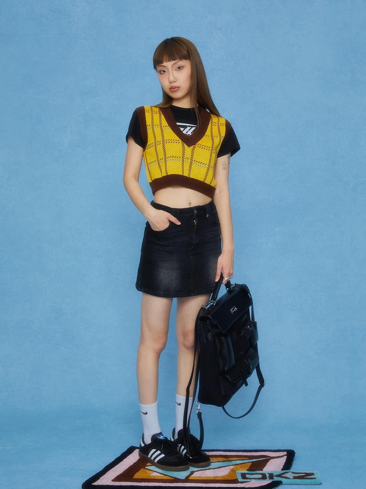 DKZ OFFICIAL Cropped Plaid V-neck Sleeveless Pullover Women&