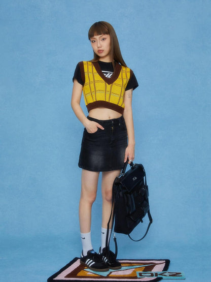 DKZ OFFICIAL Cropped Plaid V-neck Sleeveless Pullover Women&