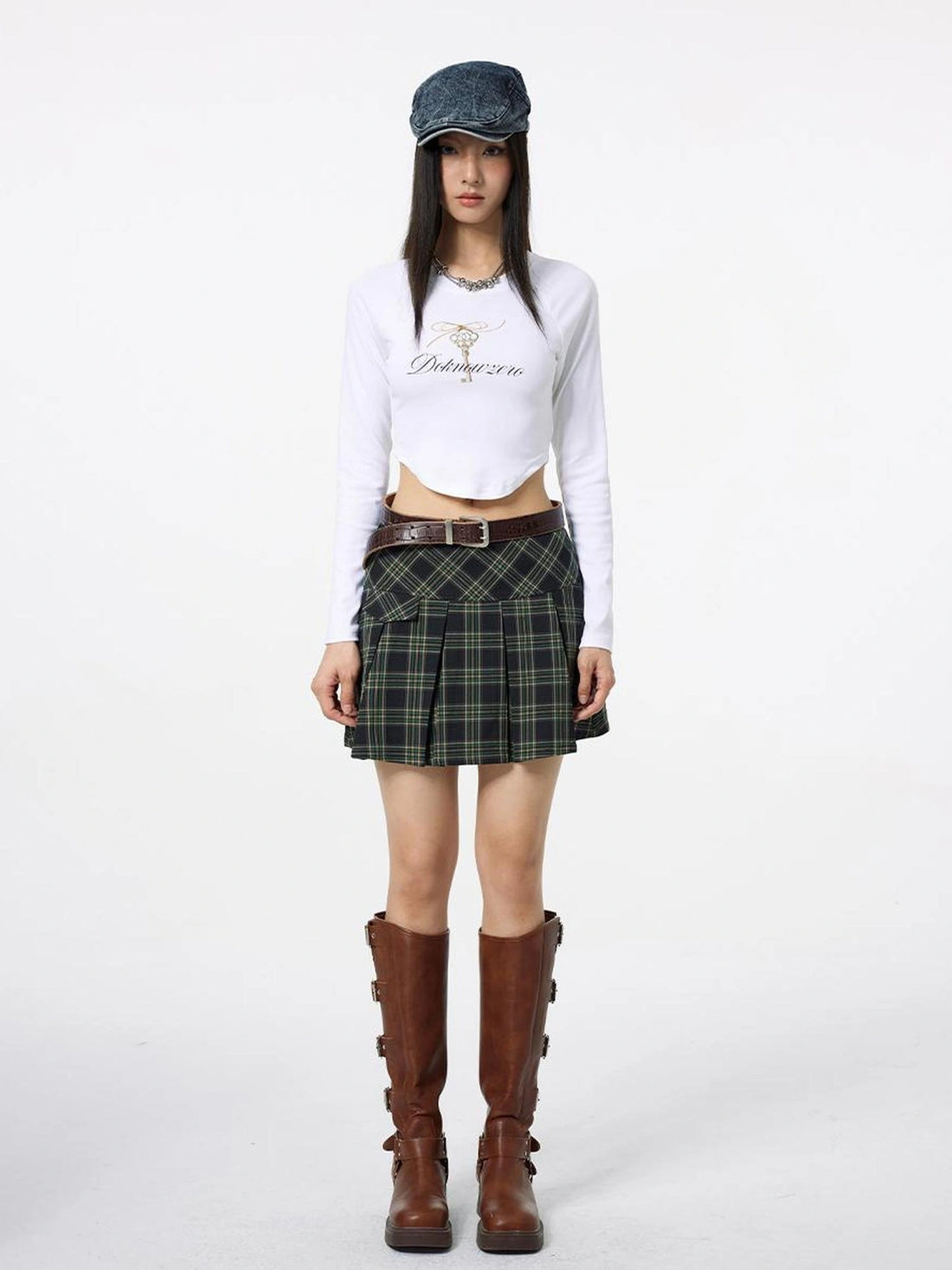 DKZ OFFICIAL Cropped White Short Sleeve Tee