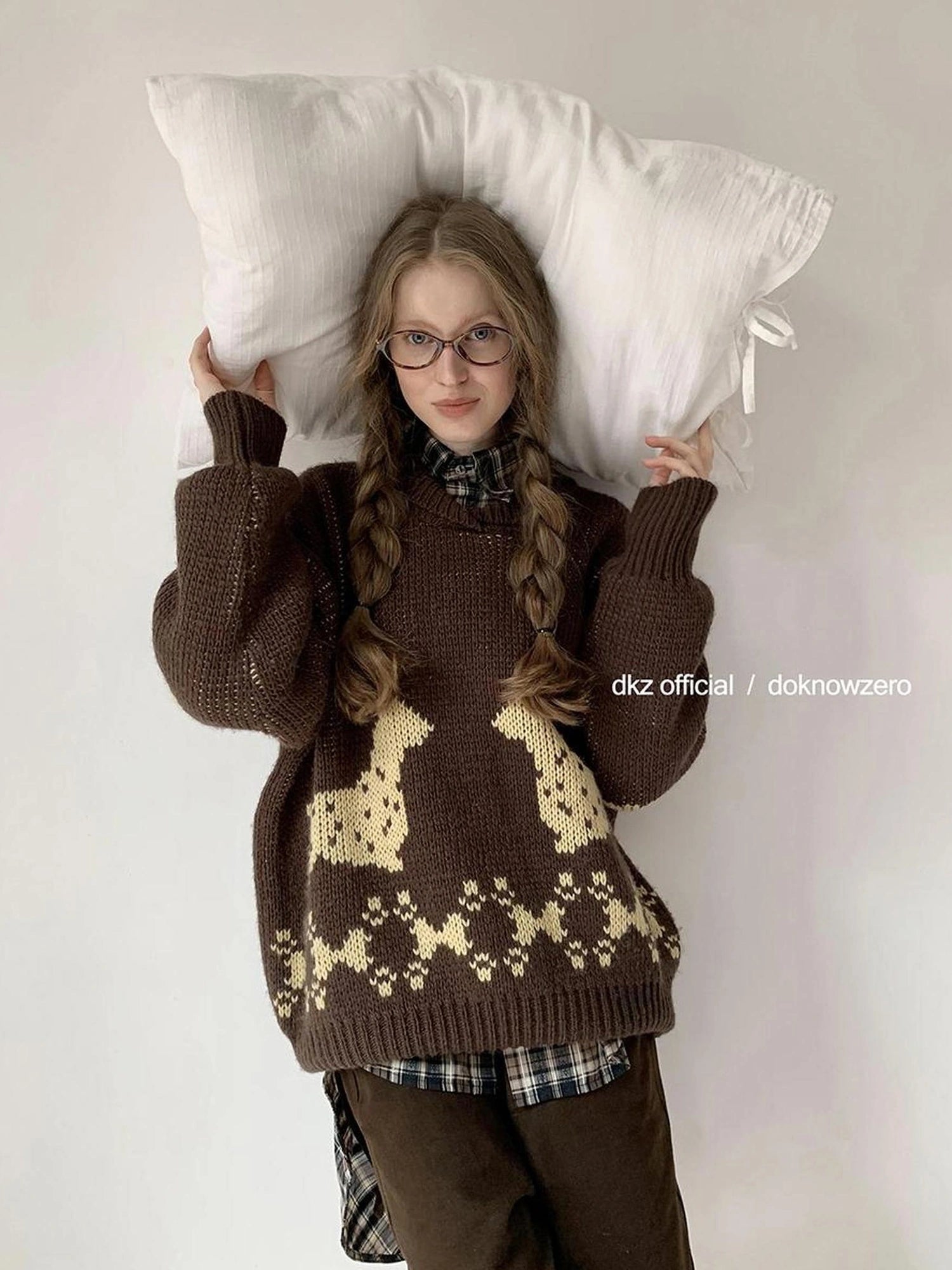 DKZ OFFICIAL Dachshund Embroidered Knit Sweater Loose Fit Retro Autumn