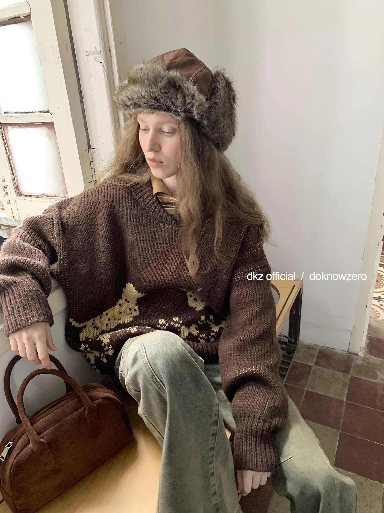 DKZ OFFICIAL Dachshund Embroidered Knit Sweater Loose Fit Retro Autumn