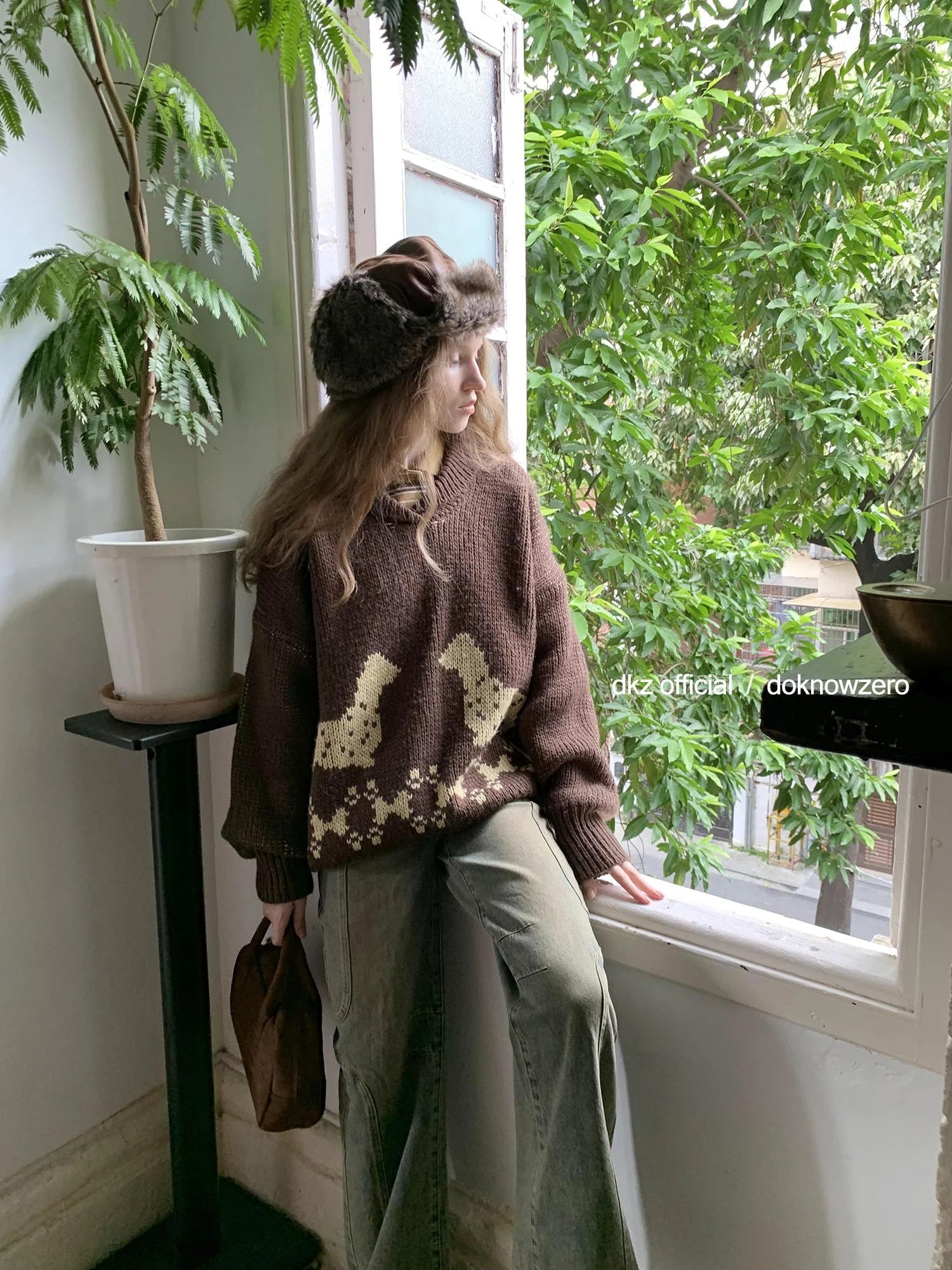 DKZ OFFICIAL Dachshund Embroidered Knit Sweater Loose Fit Retro Autumn