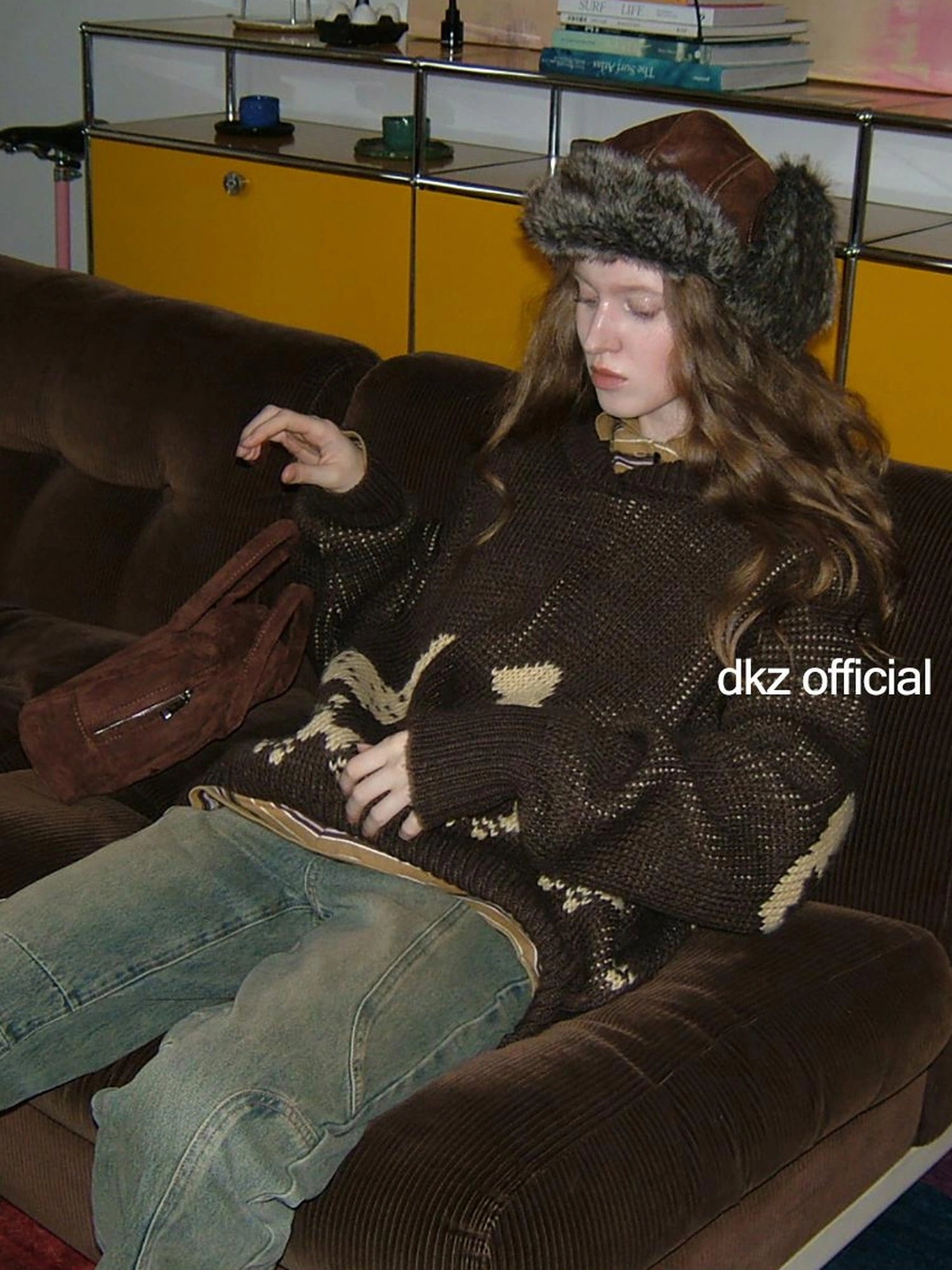 DKZ OFFICIAL Dachshund Embroidered Knit Sweater Loose Fit Retro Autumn