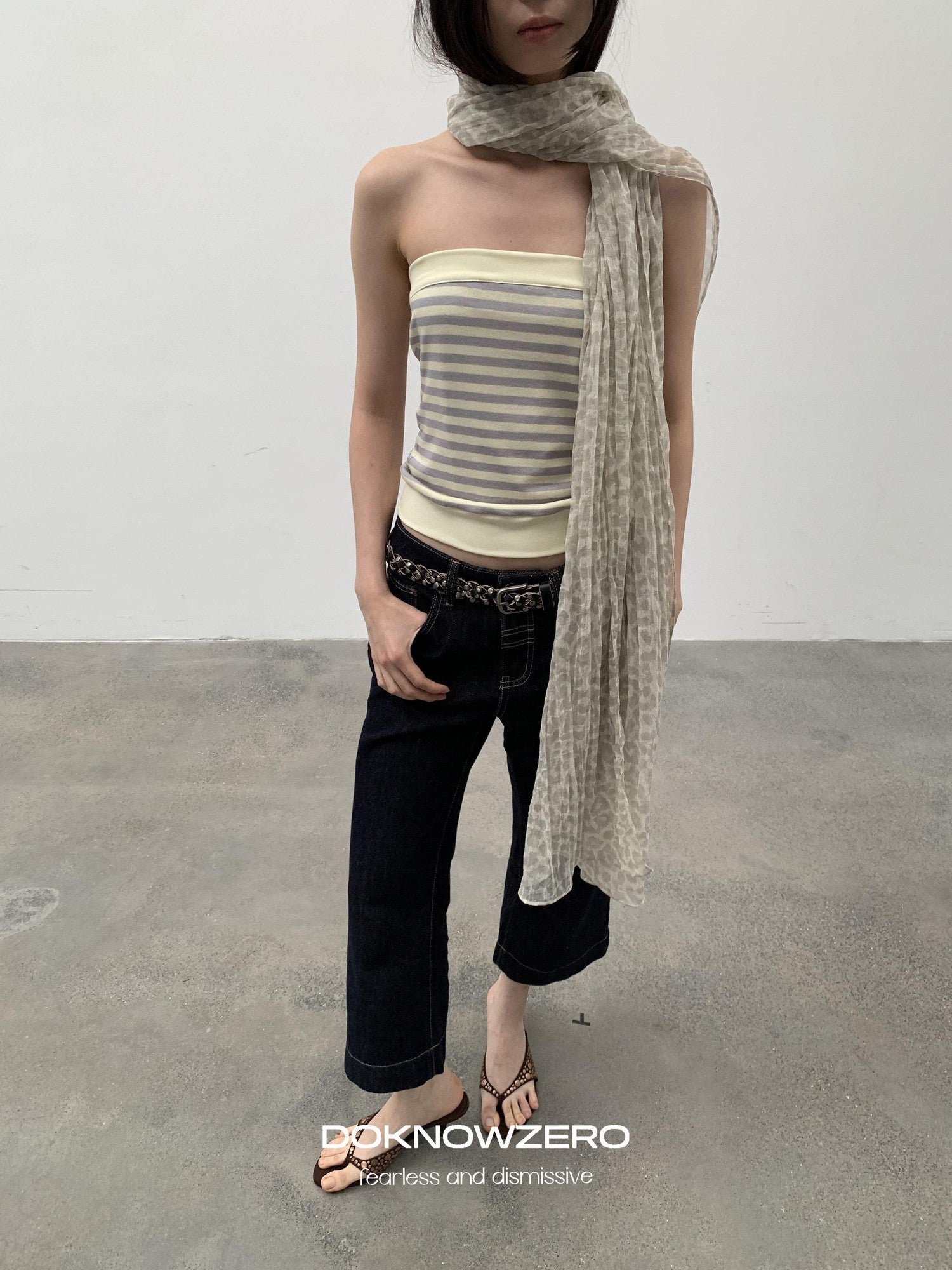 DKZ OFFICIAL Dark Blue Raw Denim Cropped Retro Women&