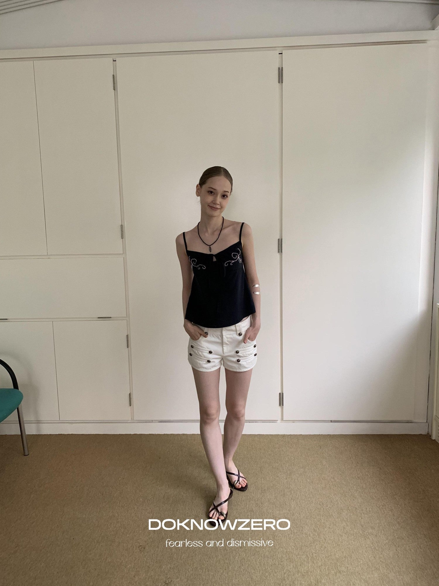 DKZ OFFICIAL Deep Blue Beaded Embroidered V-neck Short Straight Women&