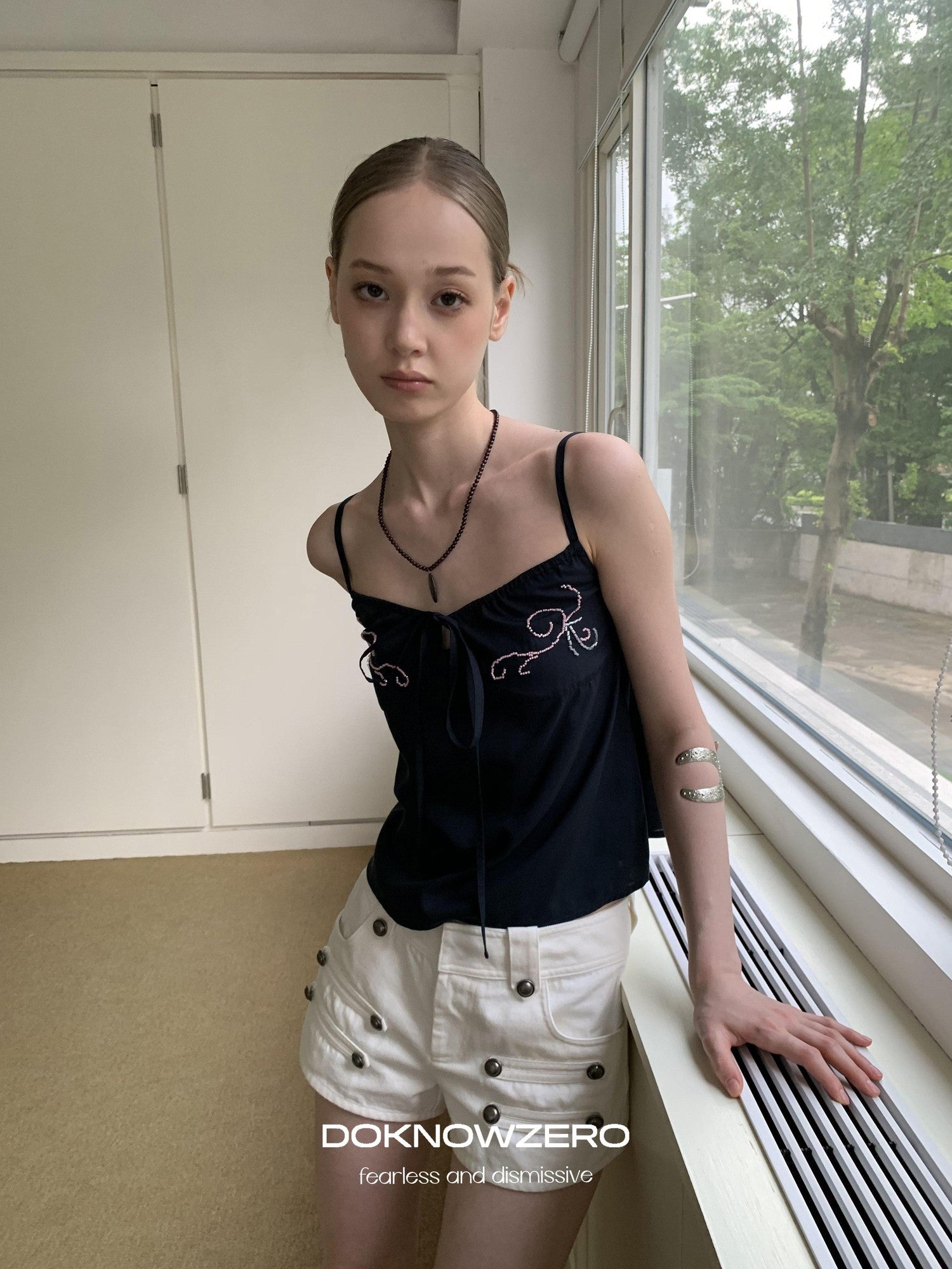 DKZ OFFICIAL Deep Blue Beaded Embroidered V-neck Short Straight Women&