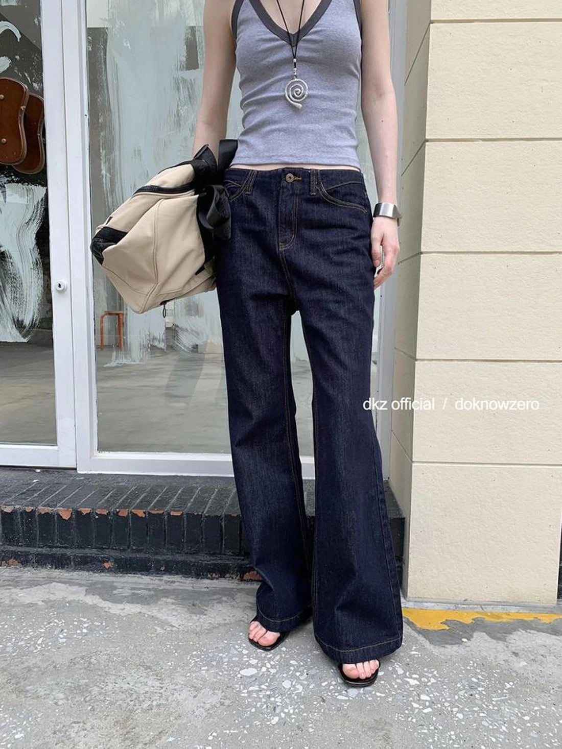 DKZ OFFICIAL Deep Blue Slim Flare Jeans