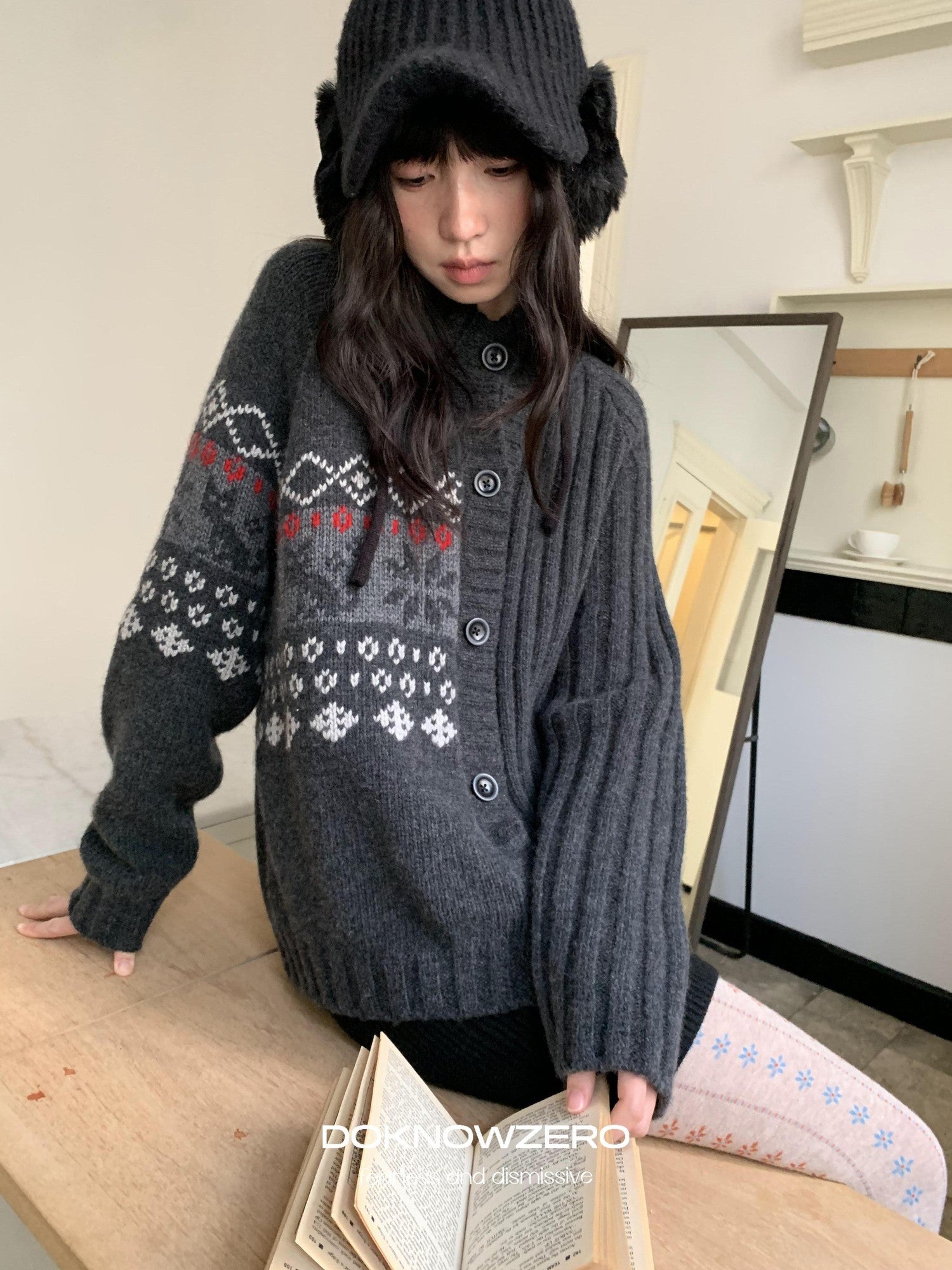 DKZ OFFICIAL Deep Gray Fair Isle Jacquard Print Women&