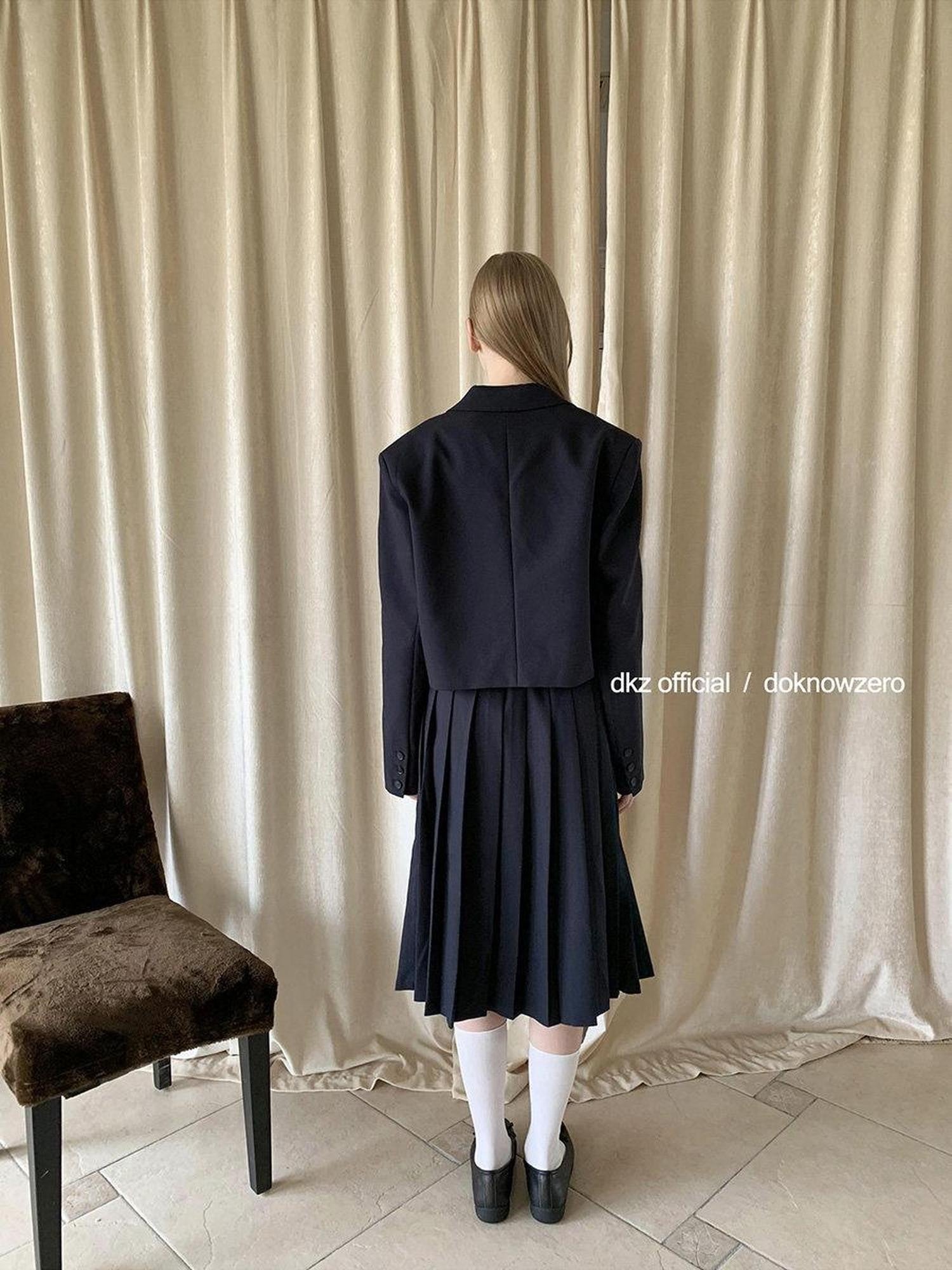DKZ OFFICIAL Deep Navy Notch Lapel Structured Cut Single Button Cropped Women&