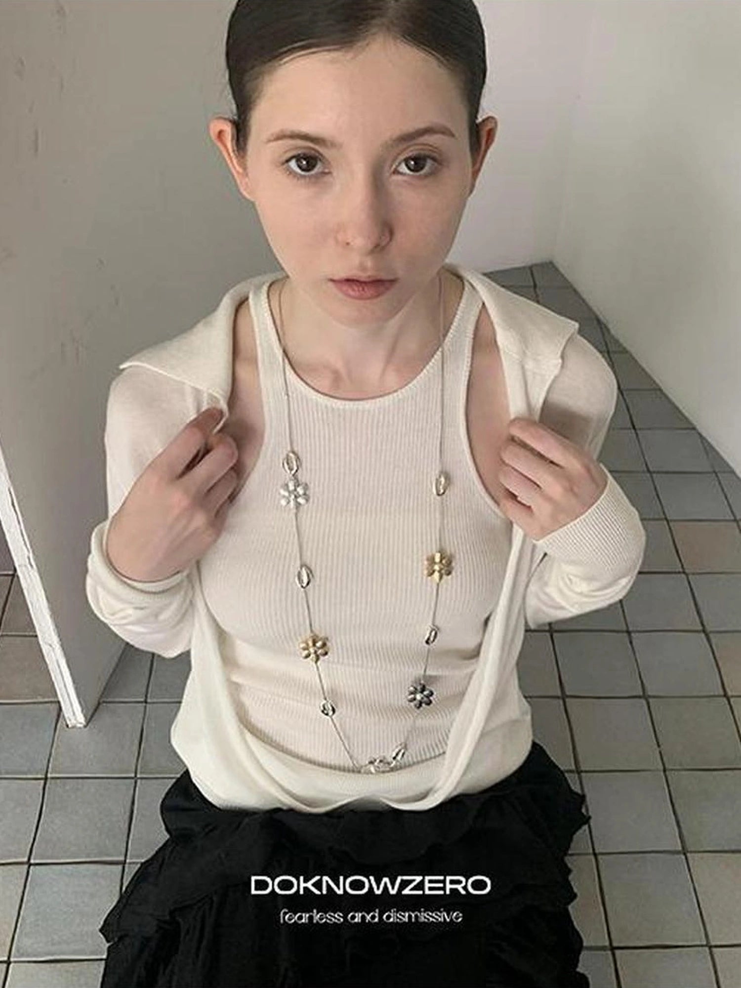 DKZ OFFICIAL Deep V-neck Knit Sweater And Vest Set