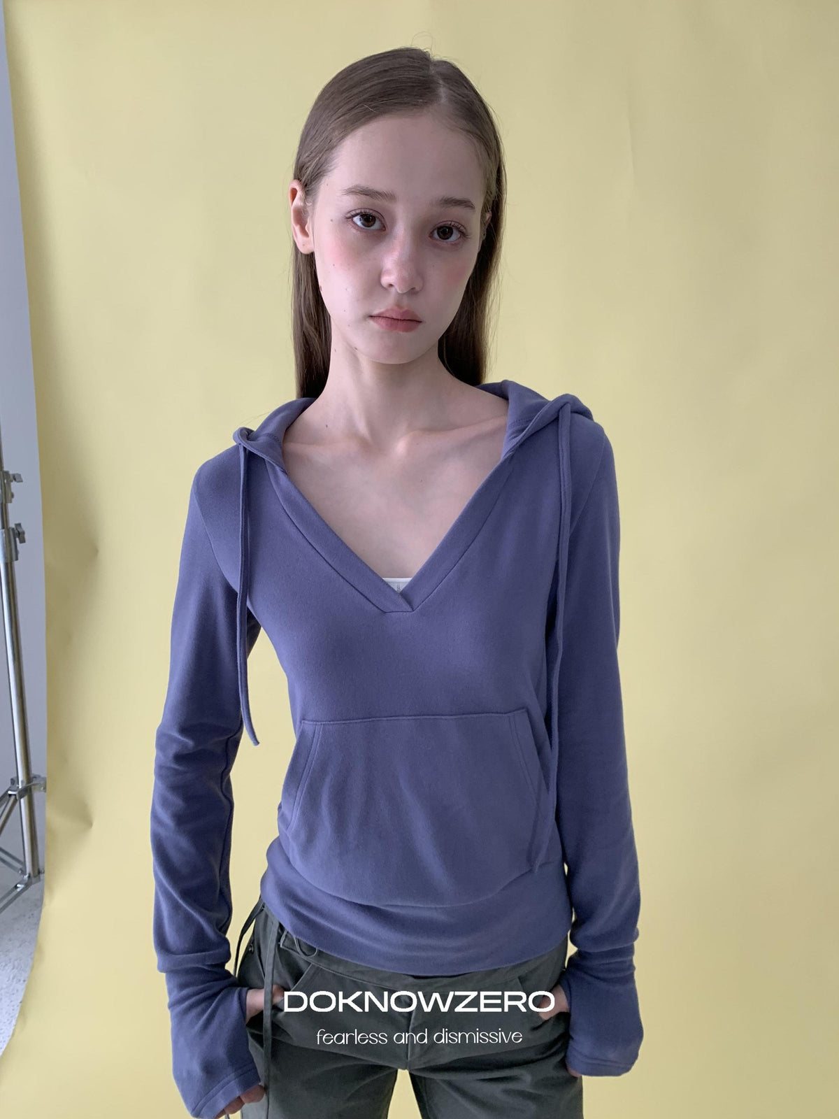 DKZ OFFICIAL Deep V-neck Waist Cinch Korean Style Women&