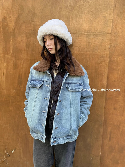 DKZ_OFFICIAL_Detachable_Faux_Fur_Collar_Denim_Jacket_With_Quilted_Lining_MISSTT