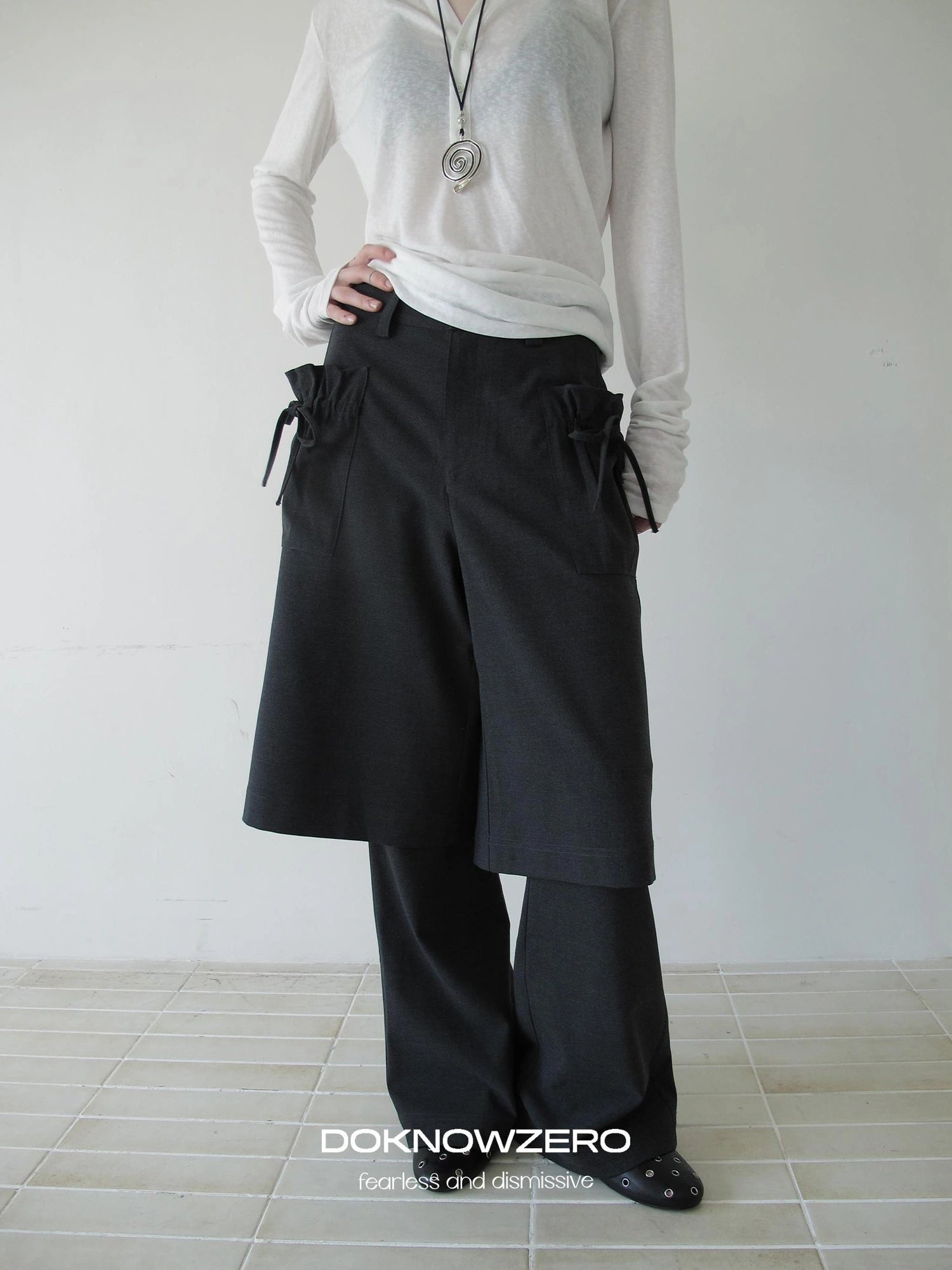 DKZ OFFICIAL Detachable Gray Two Piece Cargo Trousers
