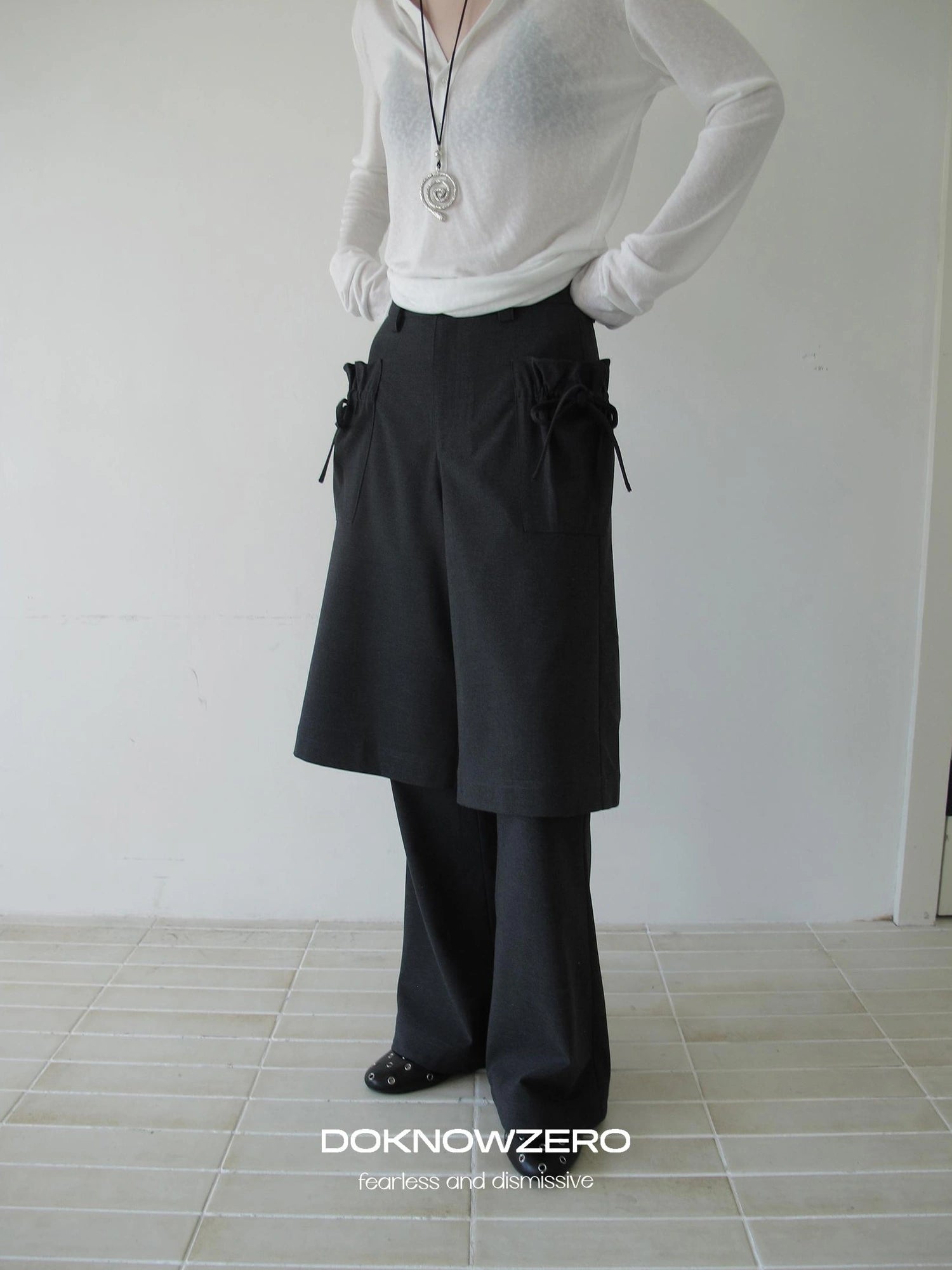 DKZ OFFICIAL Detachable Gray Two Piece Cargo Trousers