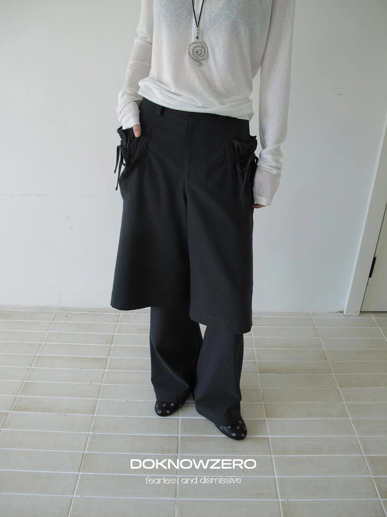 DKZ OFFICIAL Detachable Gray Two Piece Cargo Trousers