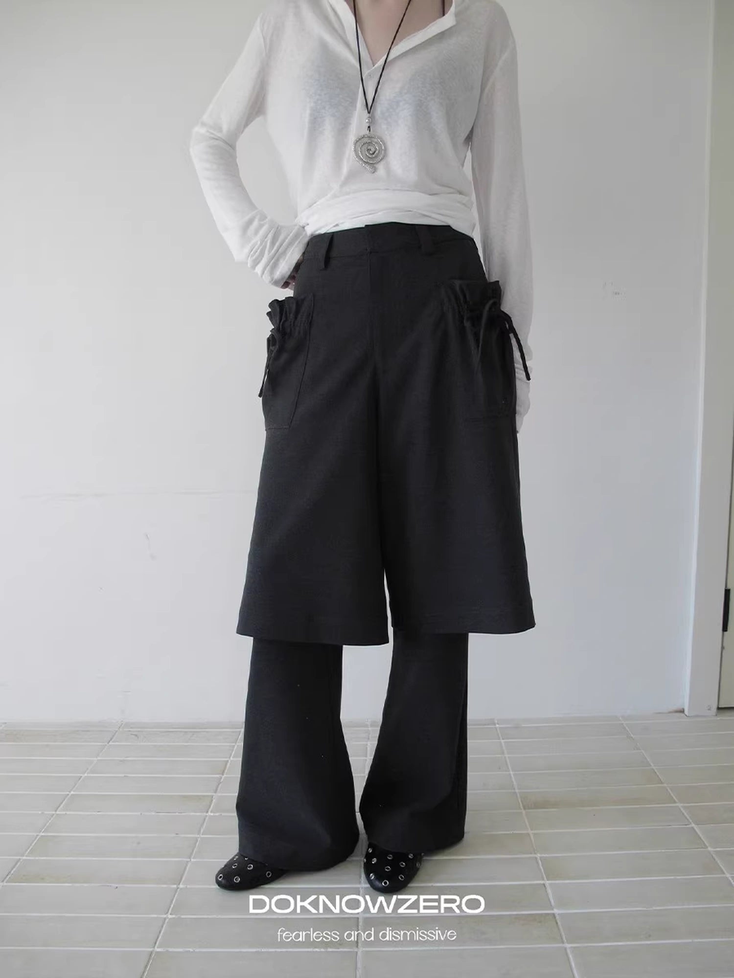 DKZ_OFFICIAL_Detachable_Gray_Two_Piece_Cargo_Trousers_MISSTT