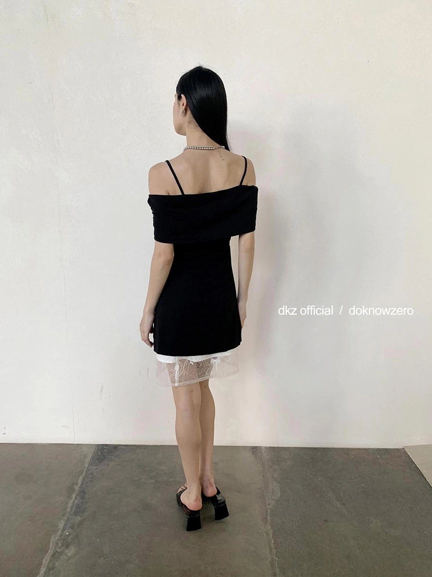 DKZ OFFICIAL Detachable Off Shoulder Black Tube Top Mini Dress