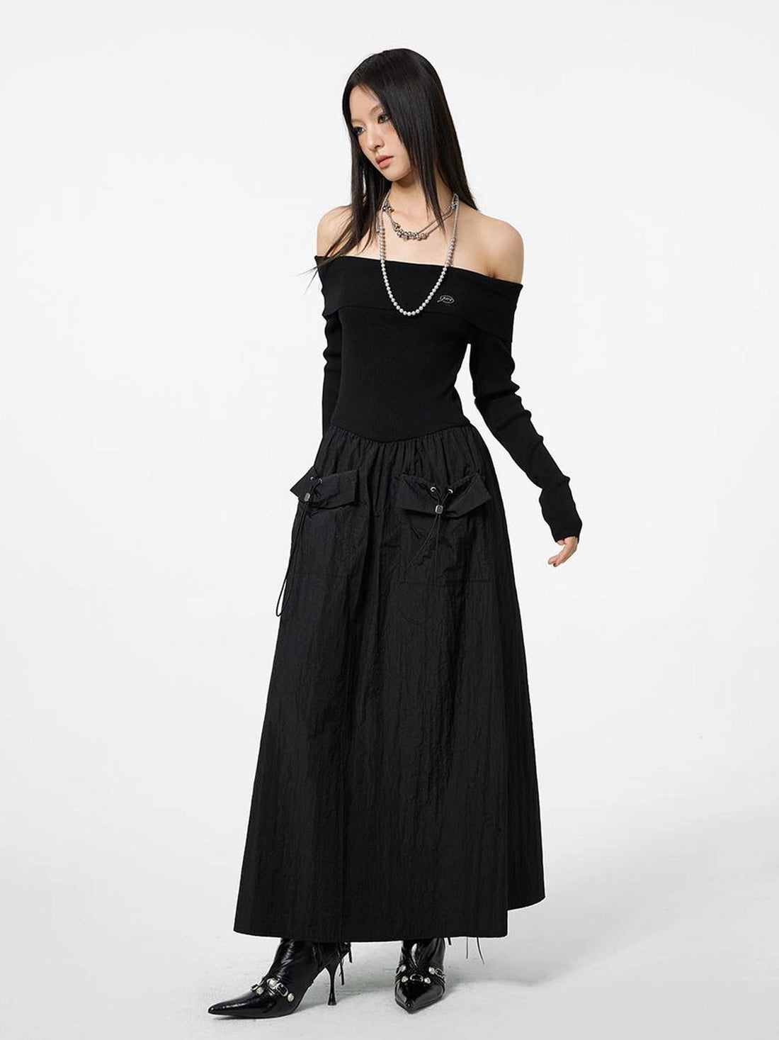 DKZ OFFICIAL Elegant Off Shoulder Black Knit Maxi Dress
