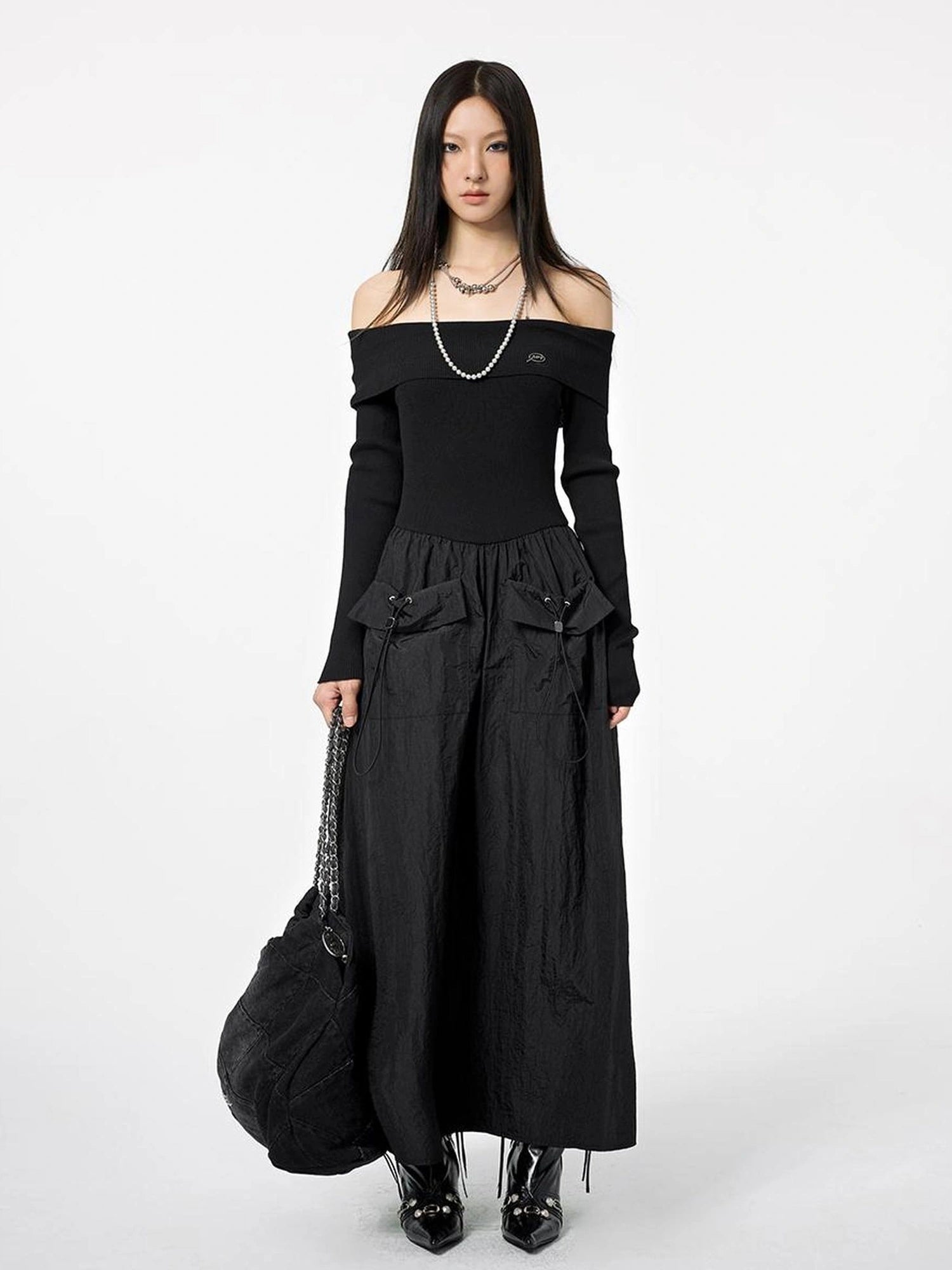 DKZ OFFICIAL Elegant Off Shoulder Black Knit Maxi Dress