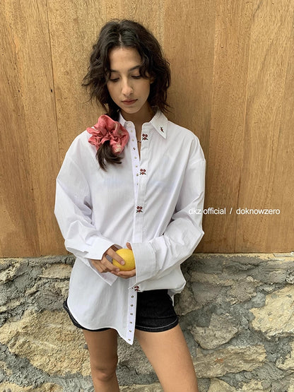 DKZ_OFFICIAL_Embroidered_Floral_White_Shirt_Jacket_For_Women_MISSTT