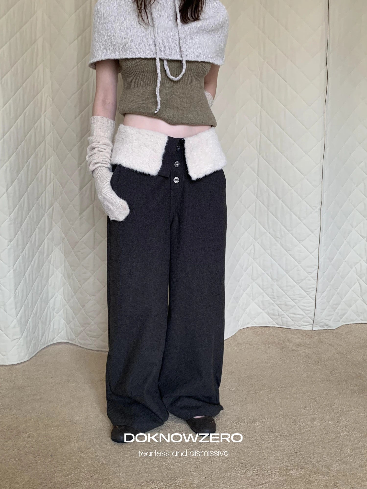 DKZ OFFICIAL Fleece Cuff Wide Leg Trousers