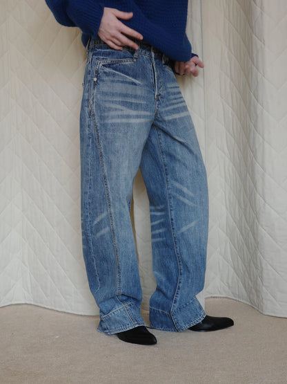 DKZ OFFICIAL Flipped Pocket Washed Denim Jeans