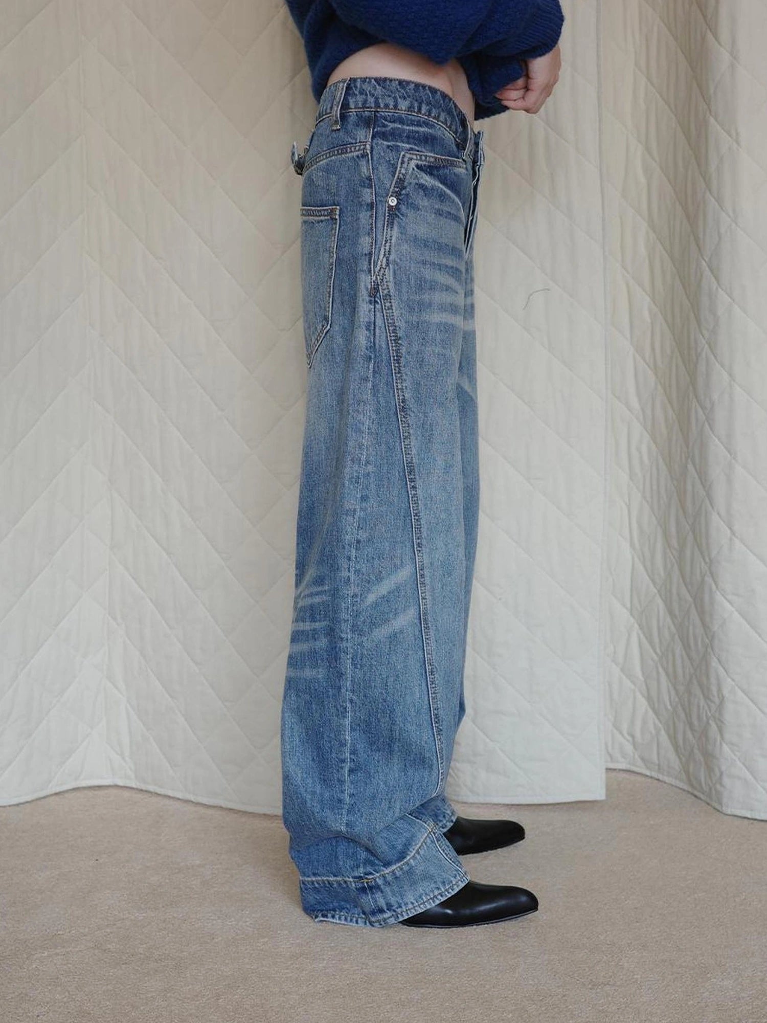 DKZ OFFICIAL Flipped Pocket Washed Denim Jeans