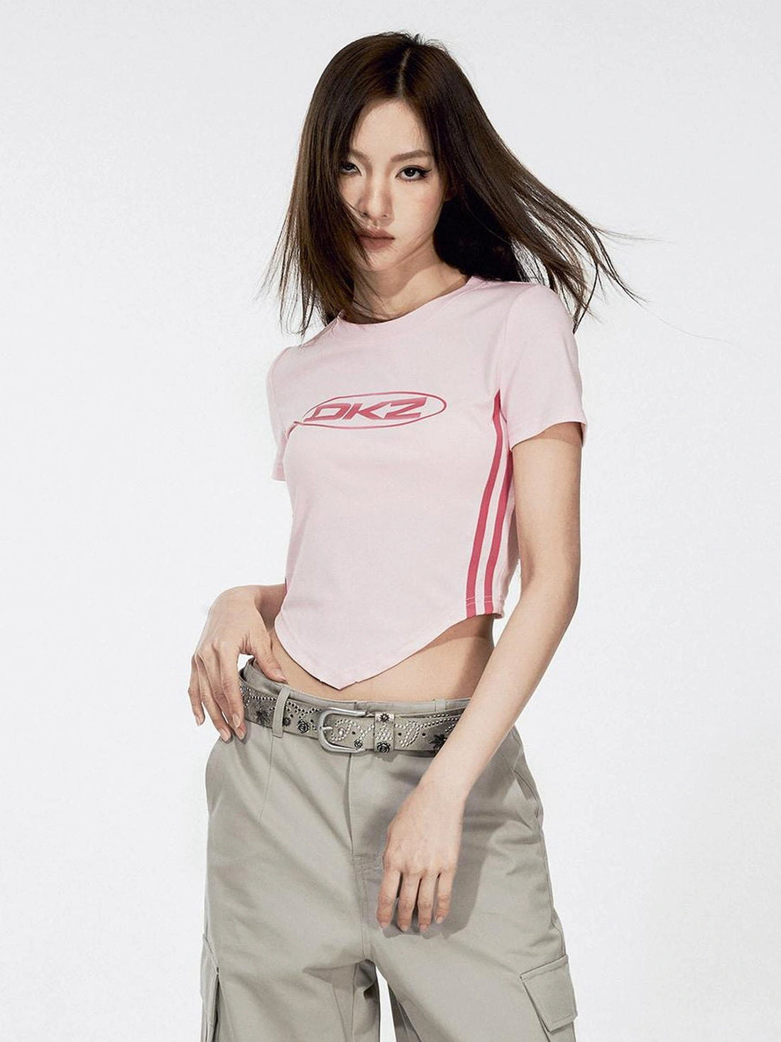 DKZ OFFICIAL Gradient Logo Cropped Tee In Pink