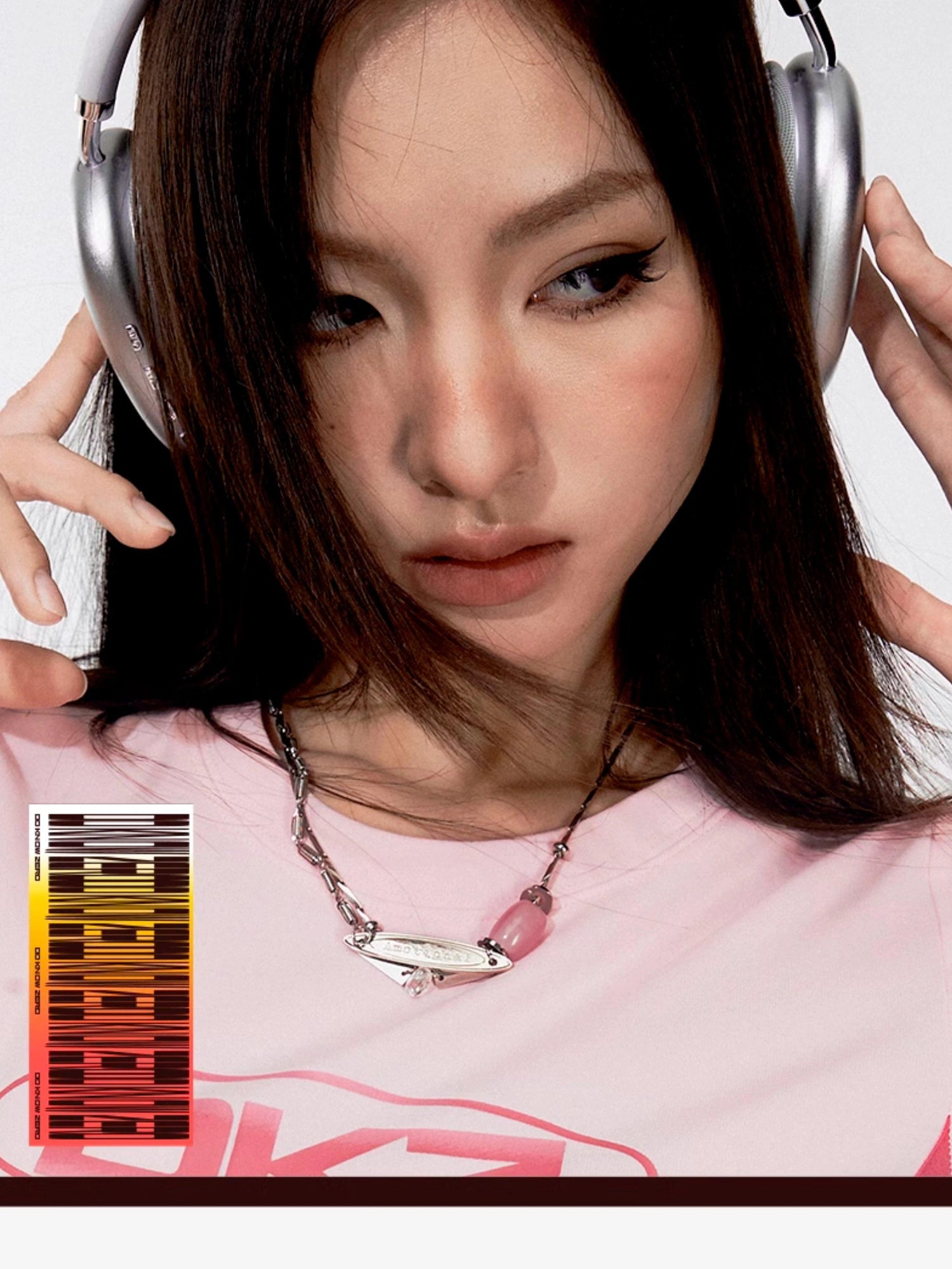 DKZ OFFICIAL Gradient Logo Cropped Tee In Pink