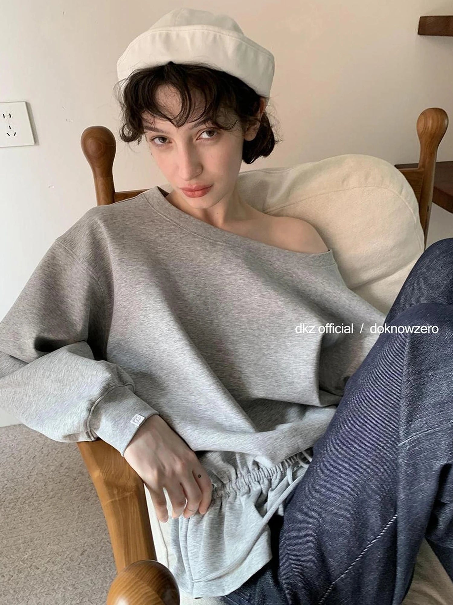DKZ OFFICIAL Gray Asymmetrical Shoulder Pullover With Split Hem