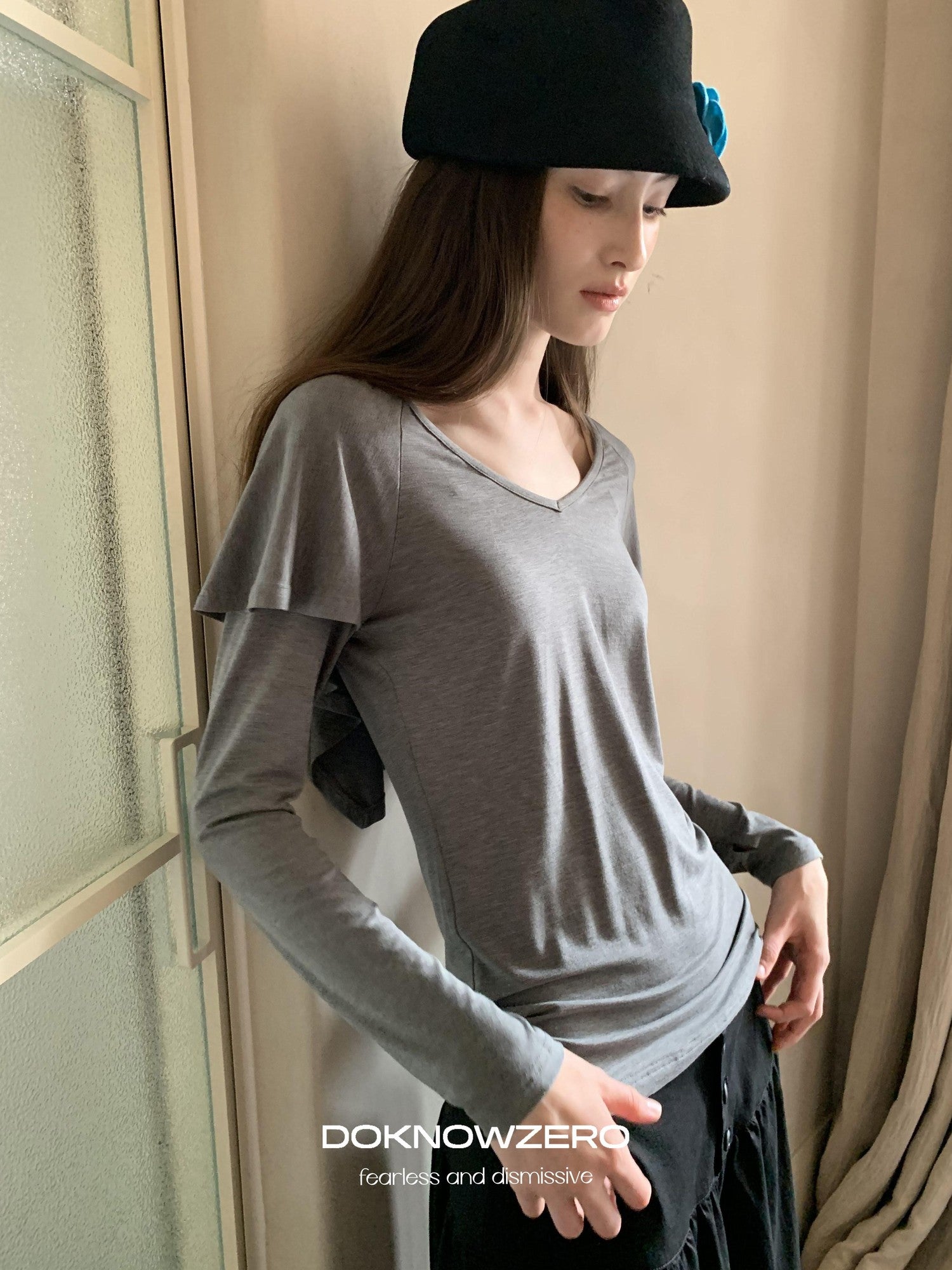 DKZ OFFICIAL Gray Faux Layered Cape Splice V-neck Women&